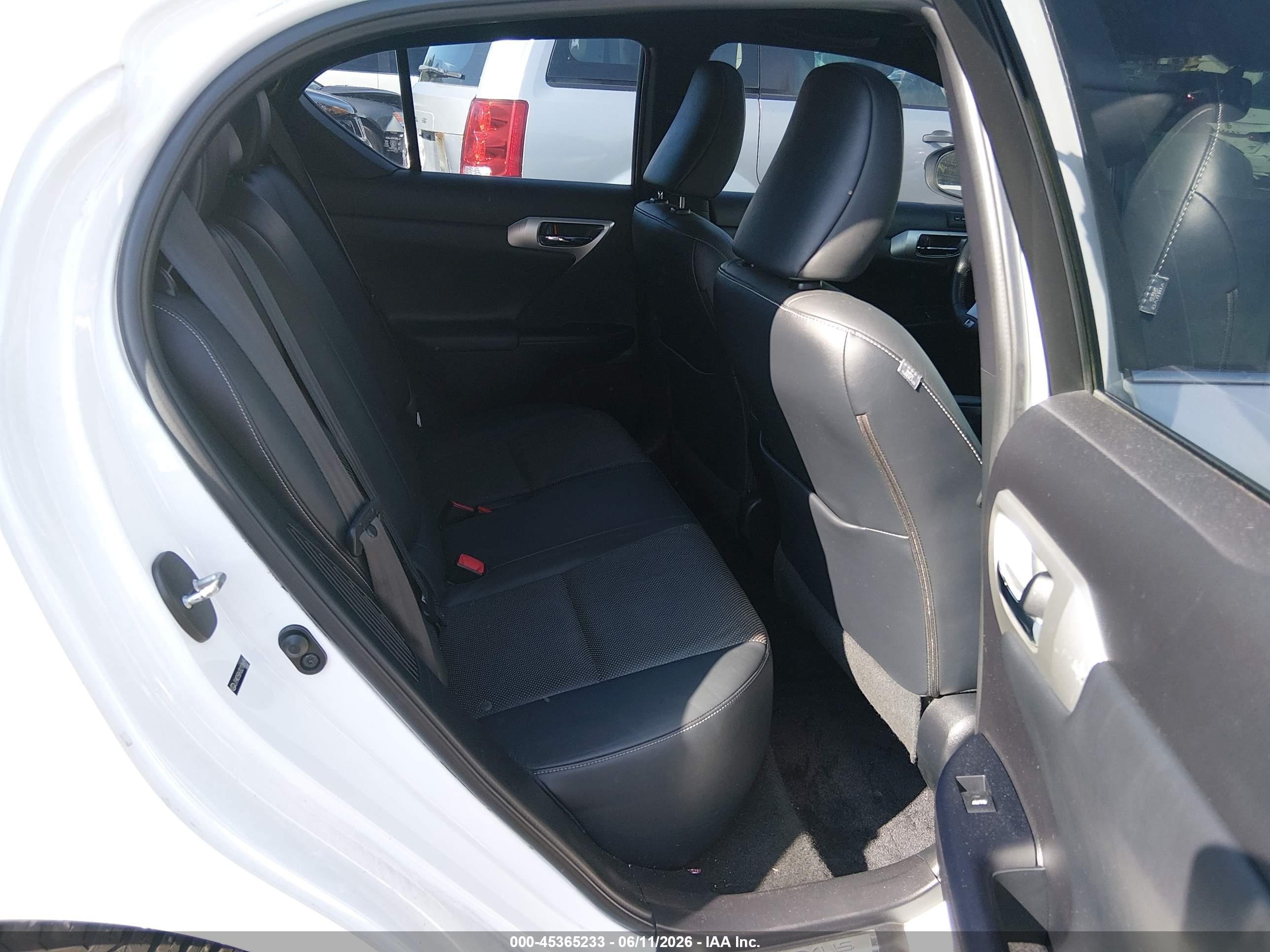 2013 Lexus Ct 200h Белый vin: JTHKD5BH3D2136659