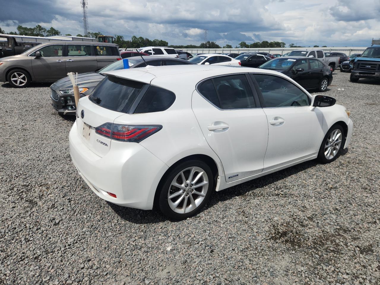2013 Lexus Ct 200 White vin: JTHKD5BH3D2141022