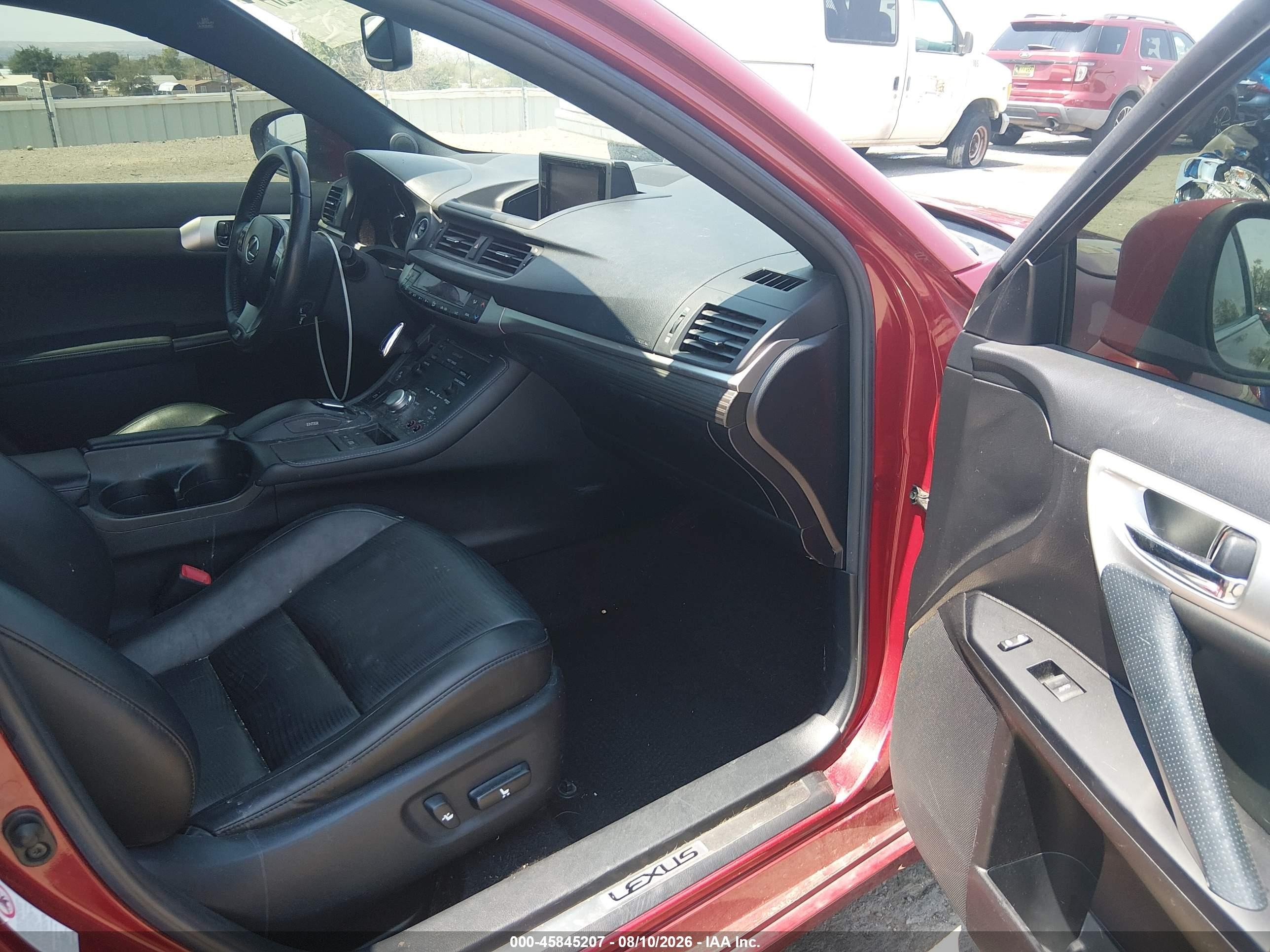 2013 Lexus Ct 200h   Красный vin: JTHKD5BH3D2144390
