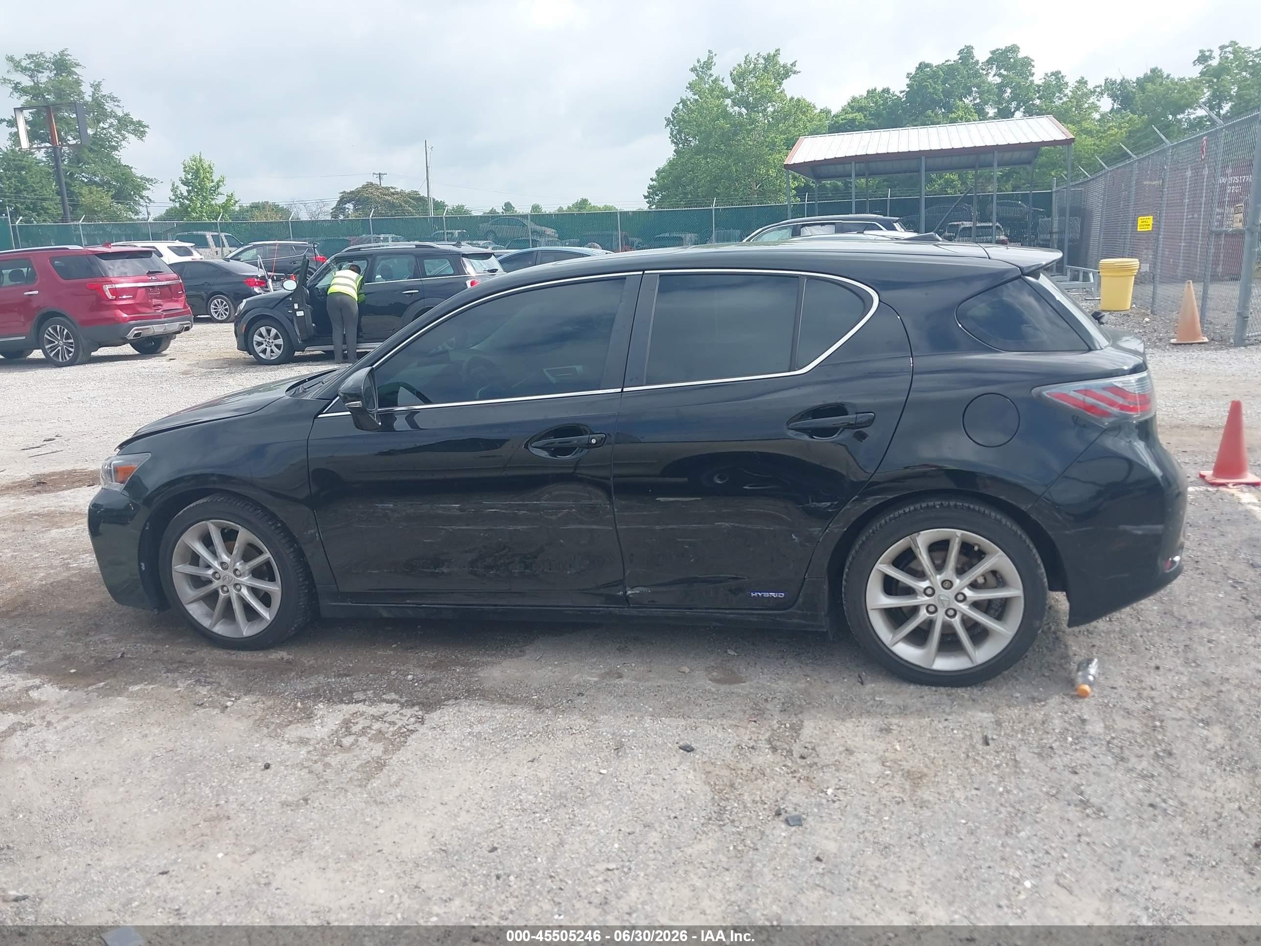 2013 Lexus Ct 200h   Black vin: JTHKD5BH3D2153039