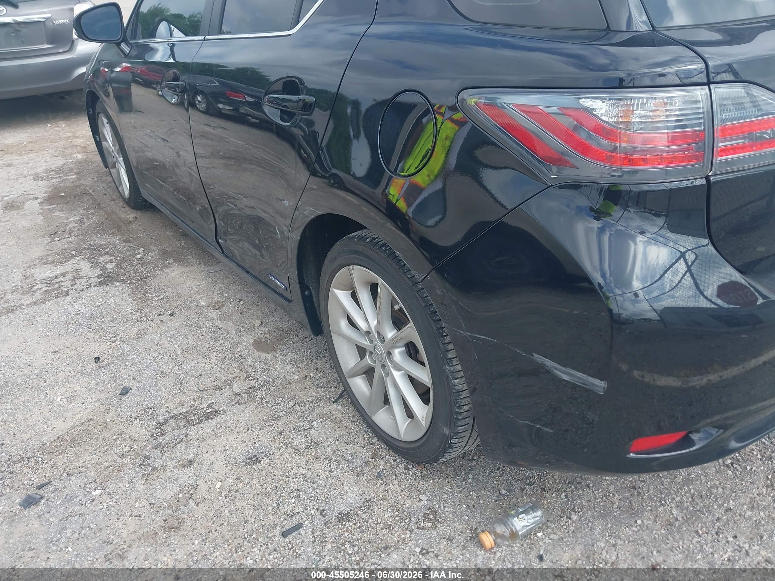 2013 Lexus Ct 200h   Black vin: JTHKD5BH3D2153039