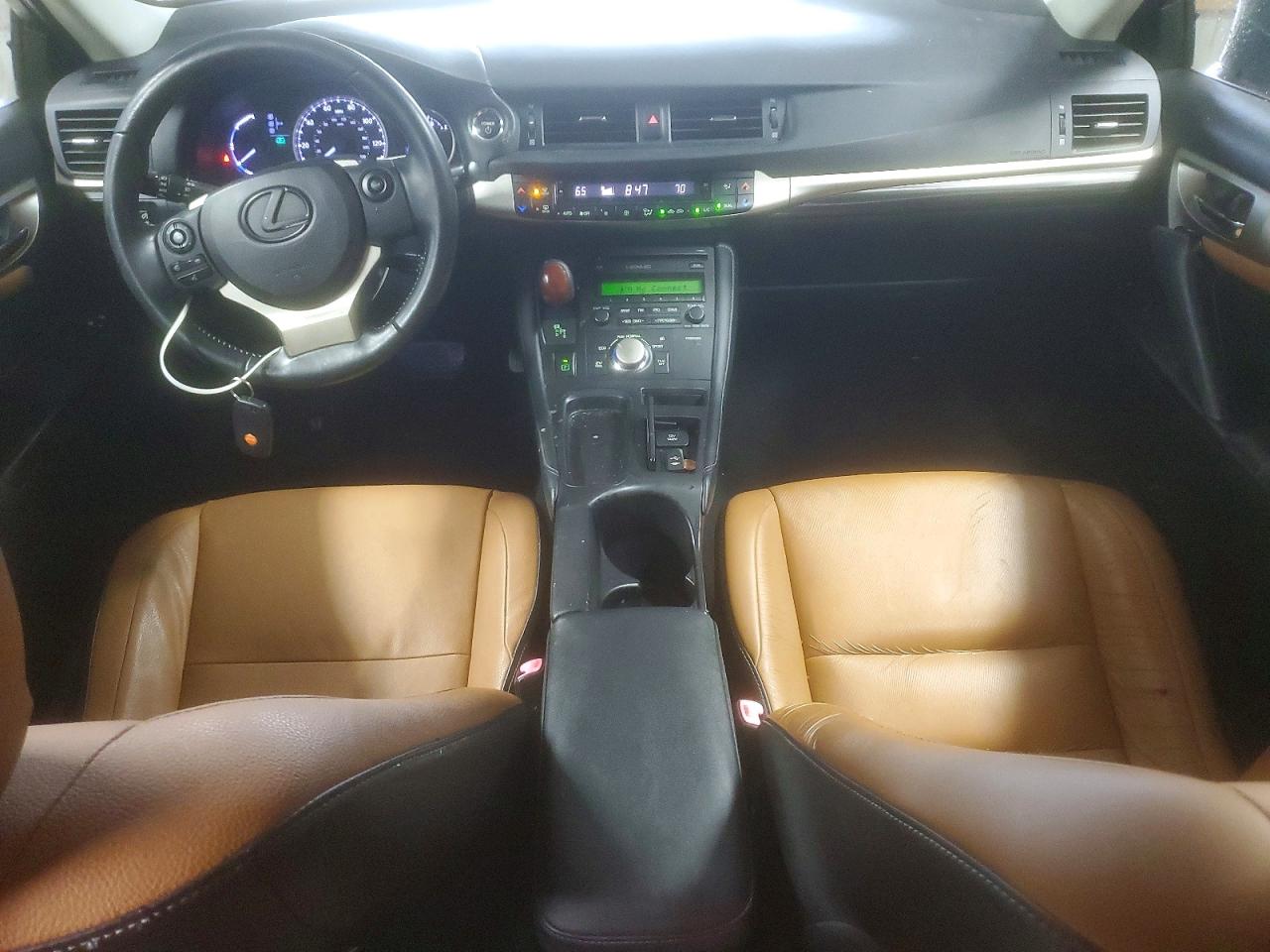 2014 Lexus Ct 200 Brown vin: JTHKD5BH3E2177178