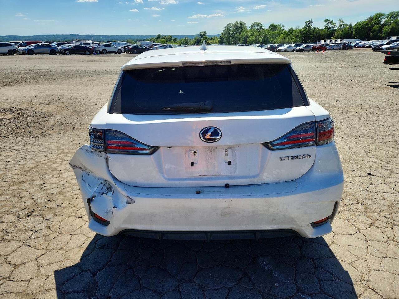 2014 Lexus Ct 200 White vin: JTHKD5BH3E2181117