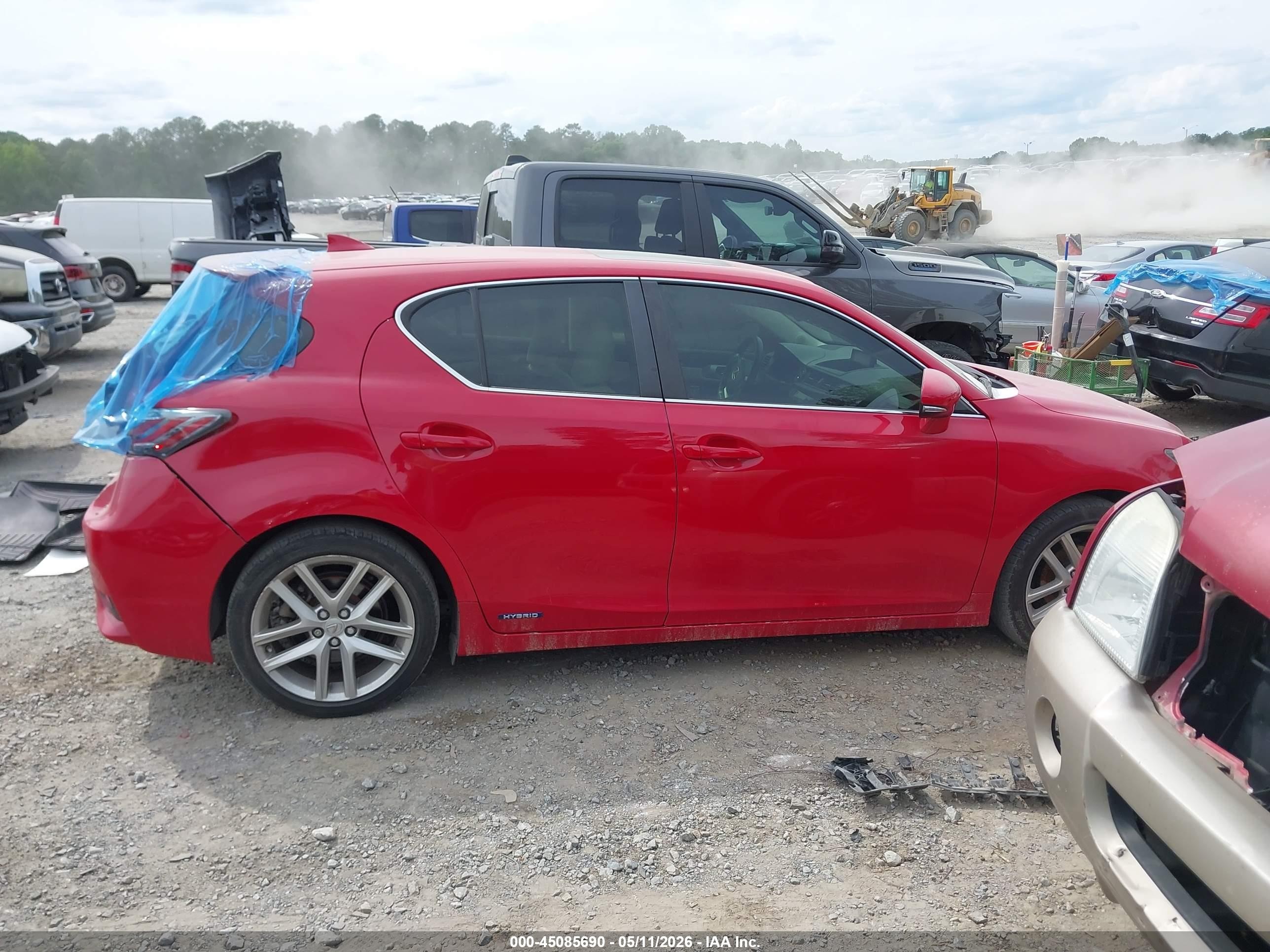 2015 Lexus Ct 200h   Red vin: JTHKD5BH3F2219642