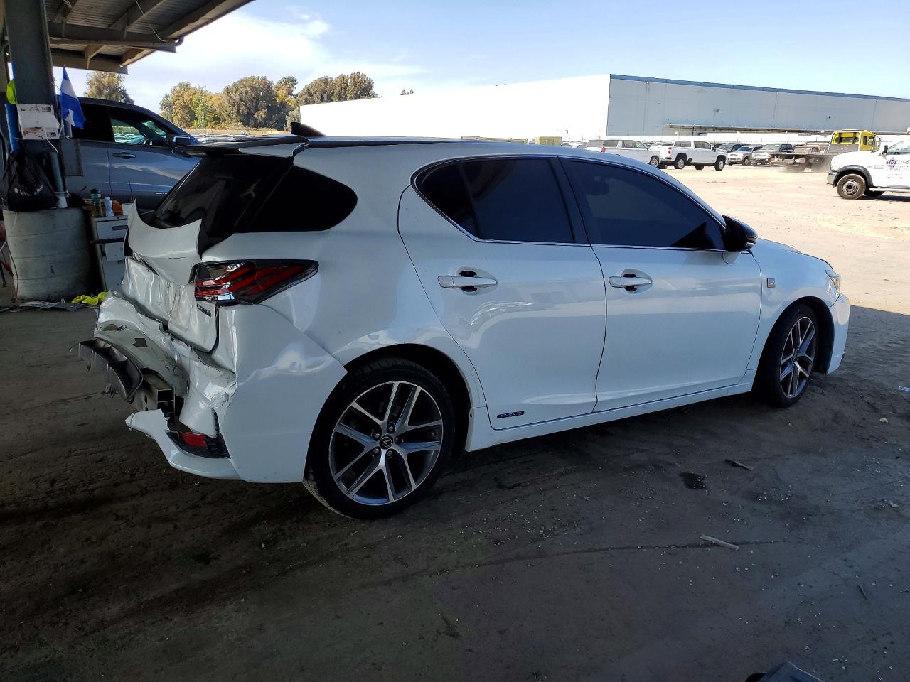 2015 Lexus Ct 200 White vin: JTHKD5BH3F2240894