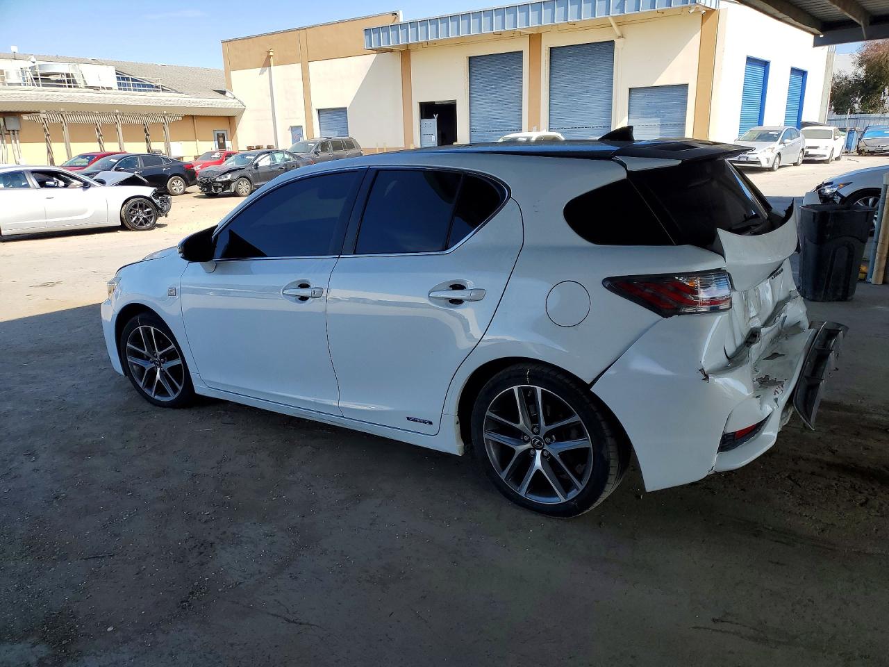 2015 Lexus Ct 200 White vin: JTHKD5BH3F2240894