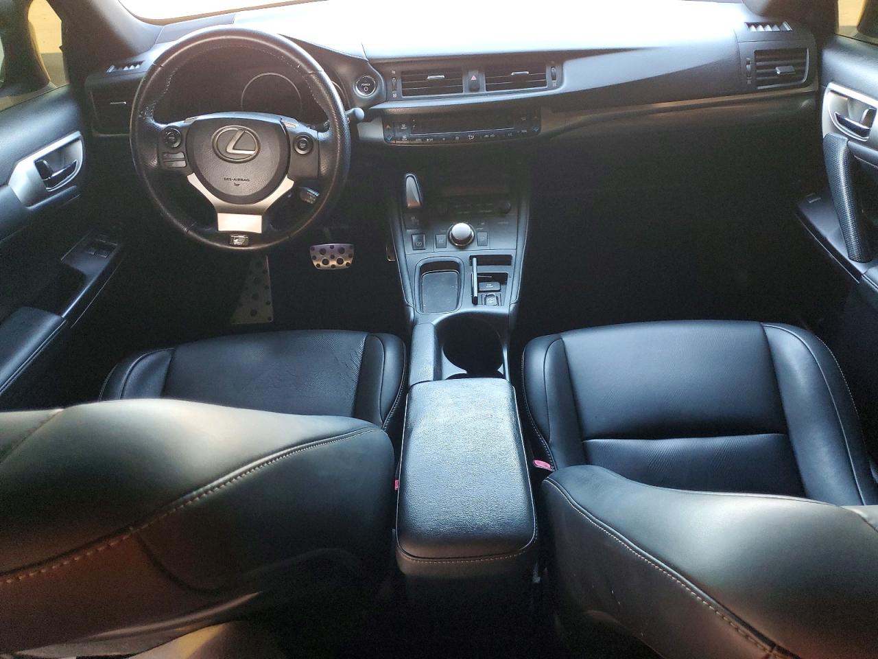 2015 Lexus Ct 200 White vin: JTHKD5BH3F2240894