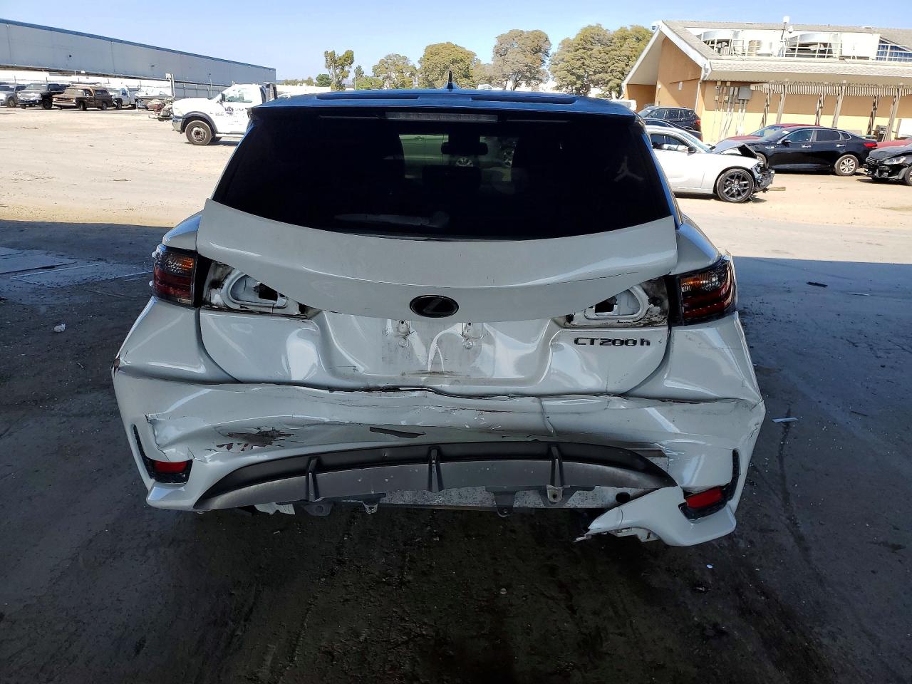 2015 Lexus Ct 200 White vin: JTHKD5BH3F2240894