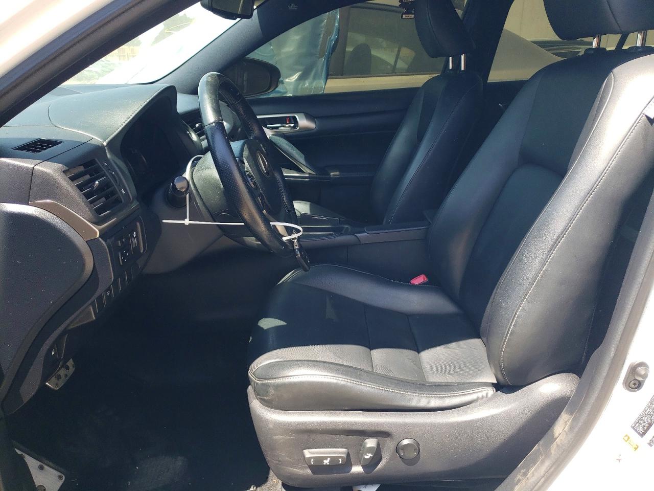 2015 Lexus Ct 200 White vin: JTHKD5BH3F2240894