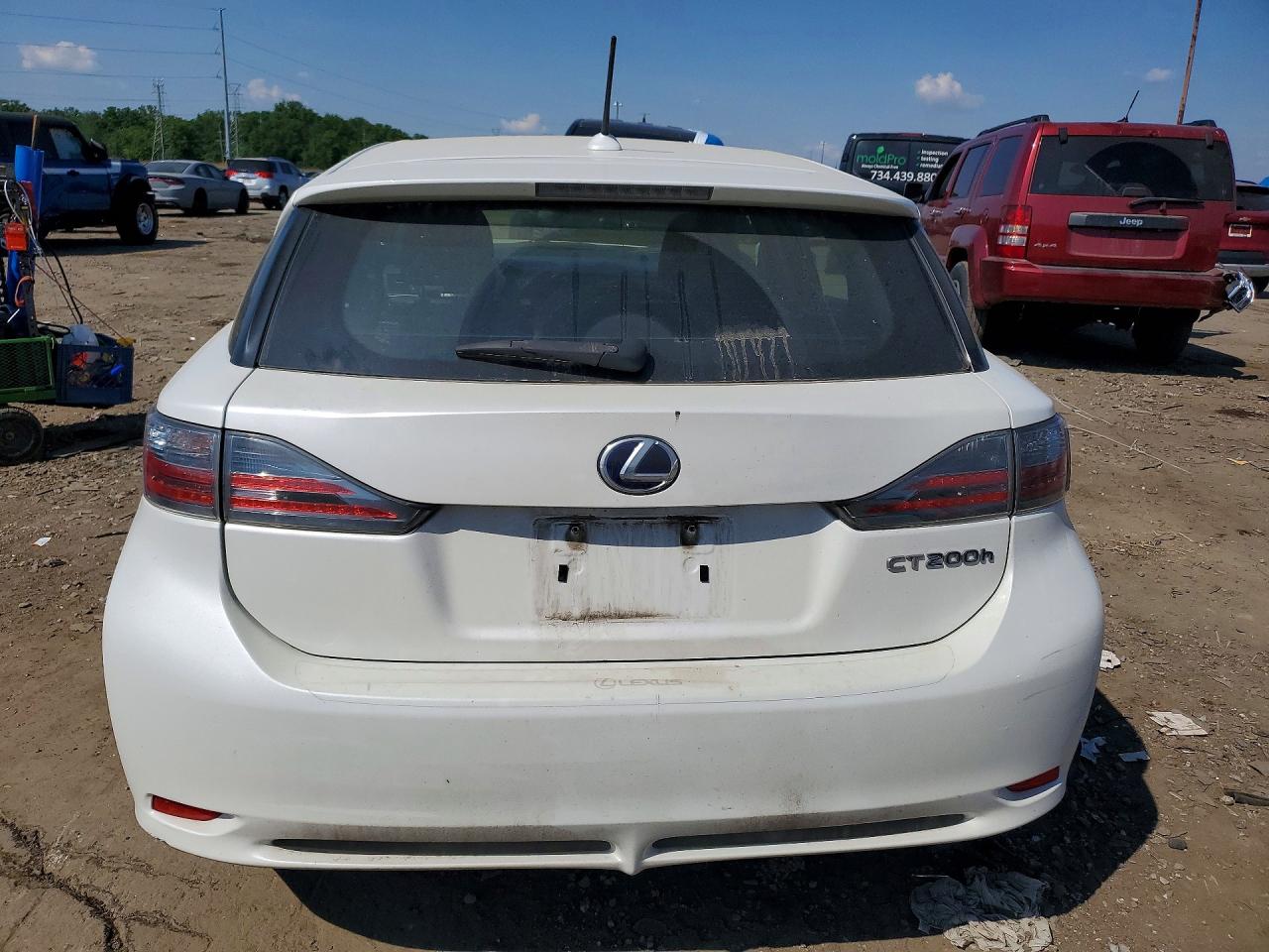 2011 Lexus Ct 200 White vin: JTHKD5BH4B2032047