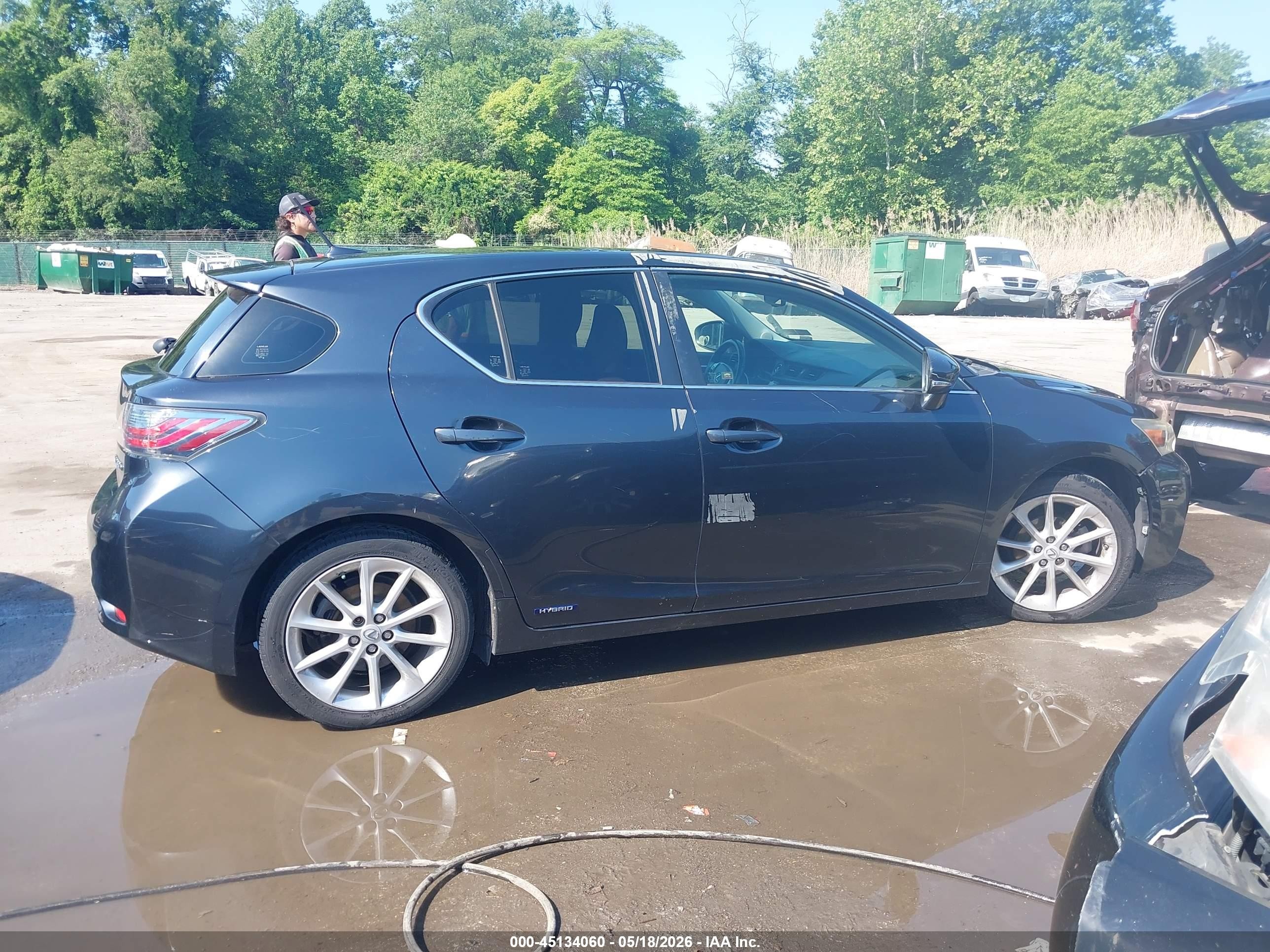 2011 Lexus Ct 200h Premium Gray vin: JTHKD5BH4B2046241