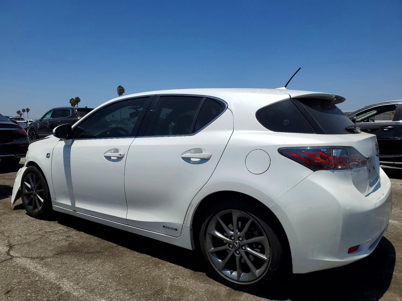 2012 Lexus Ct 200 White vin: JTHKD5BH4C2086949