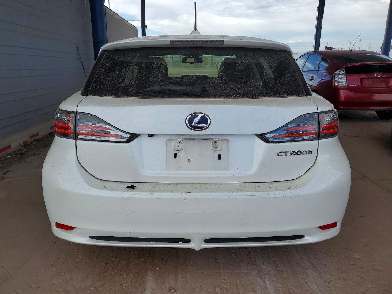 2012 Lexus Ct 200 White vin: JTHKD5BH4C2114653