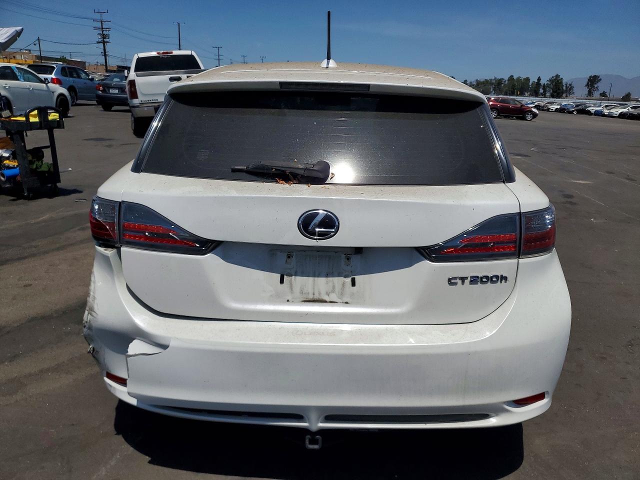 2013 Lexus Ct 200h White vin: JTHKD5BH4D2131969