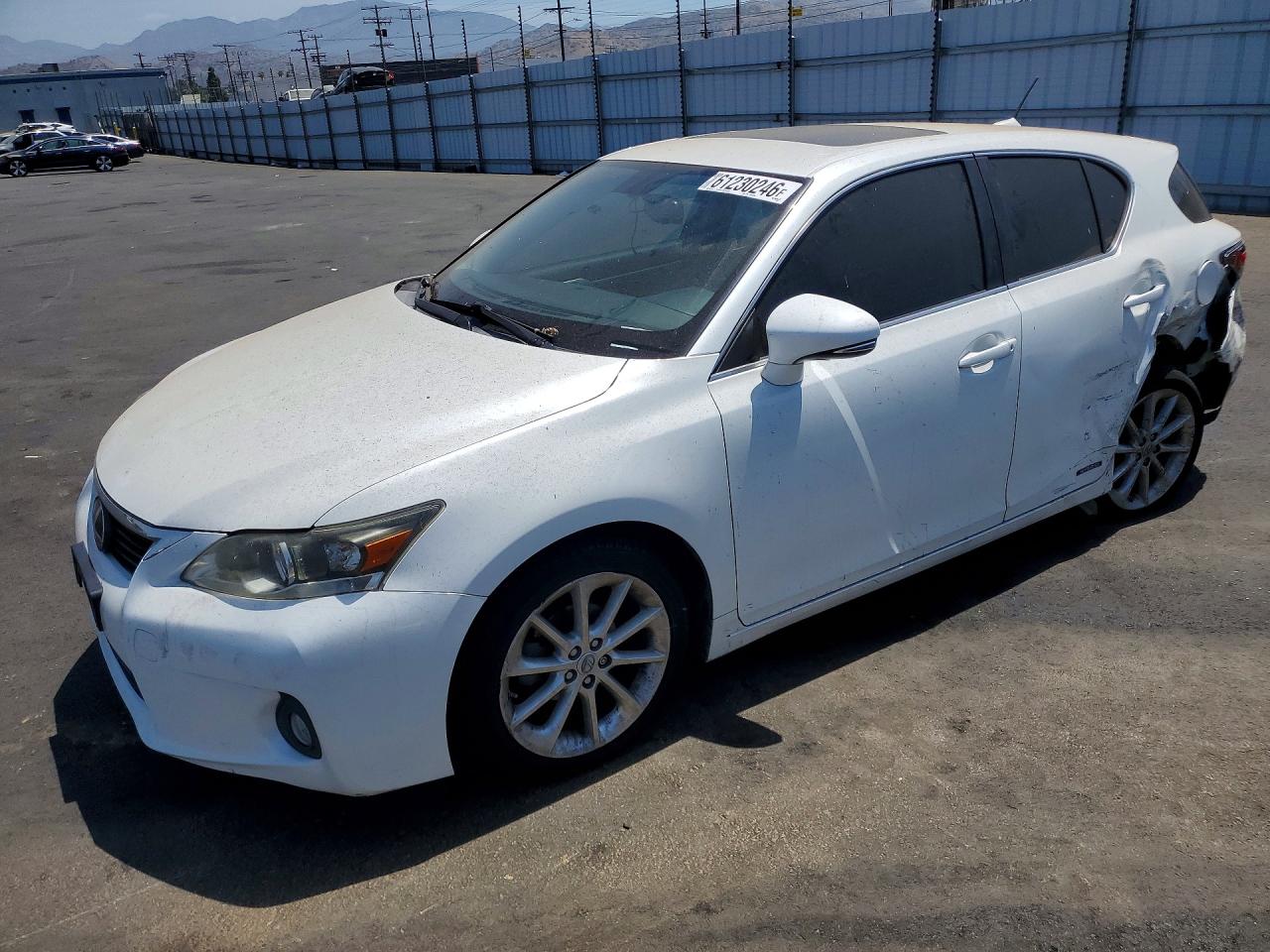 2013 Lexus Ct 200h White vin: JTHKD5BH4D2131969