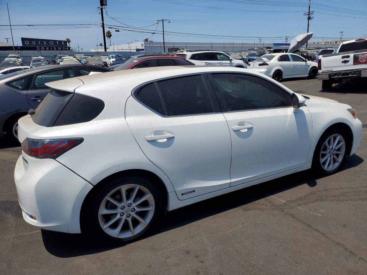 2013 Lexus Ct 200h White vin: JTHKD5BH4D2131969