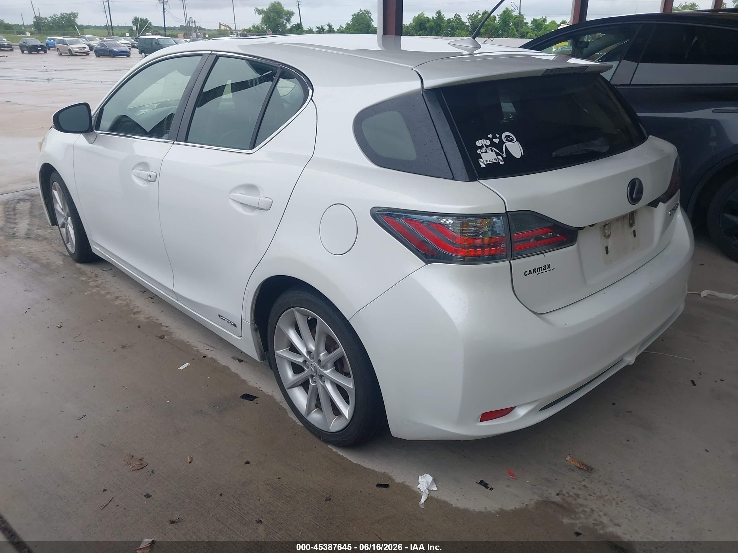 2013 Lexus Ct 200h   White vin: JTHKD5BH4D2144365