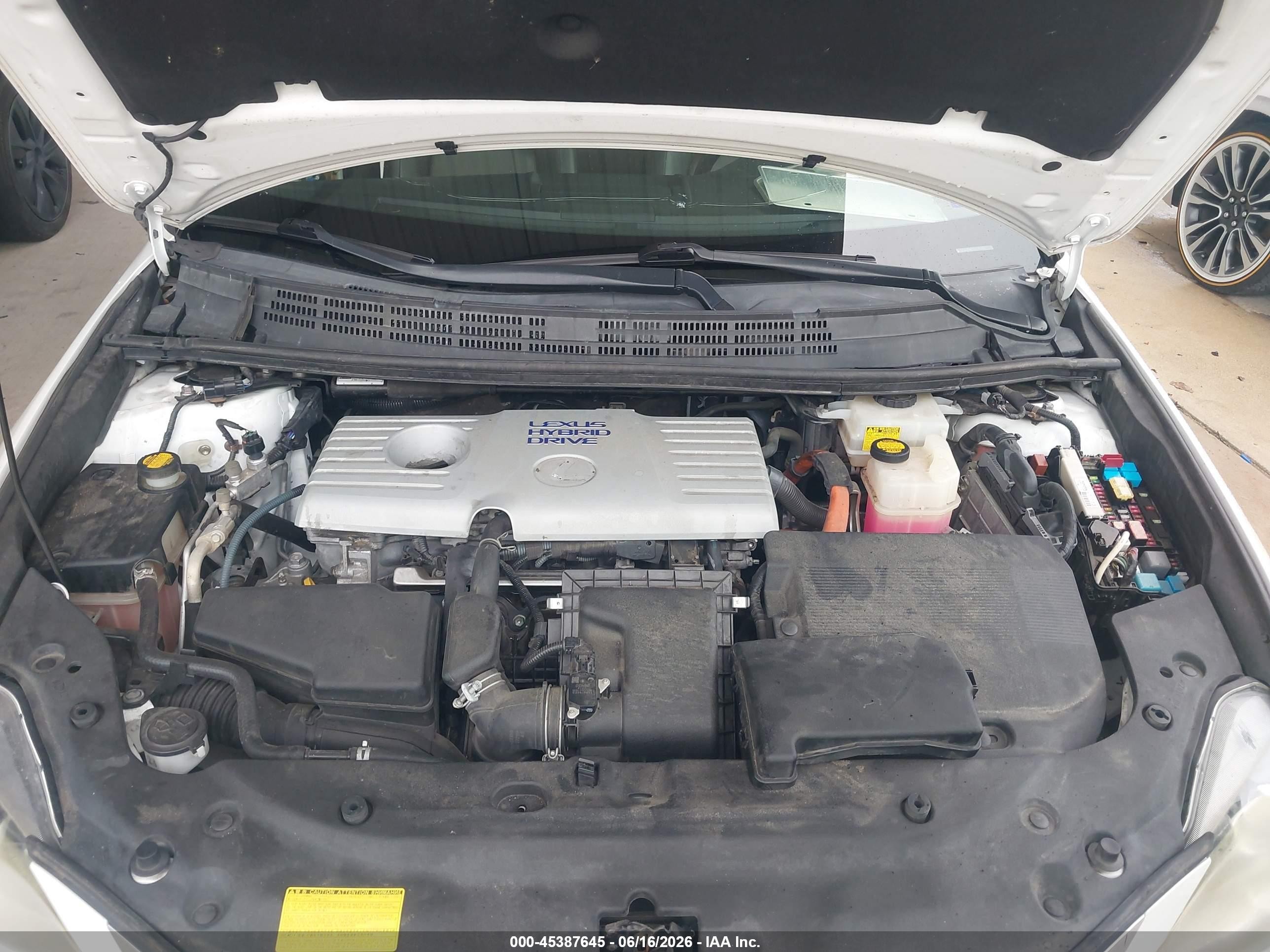 2013 Lexus Ct 200h   White vin: JTHKD5BH4D2144365