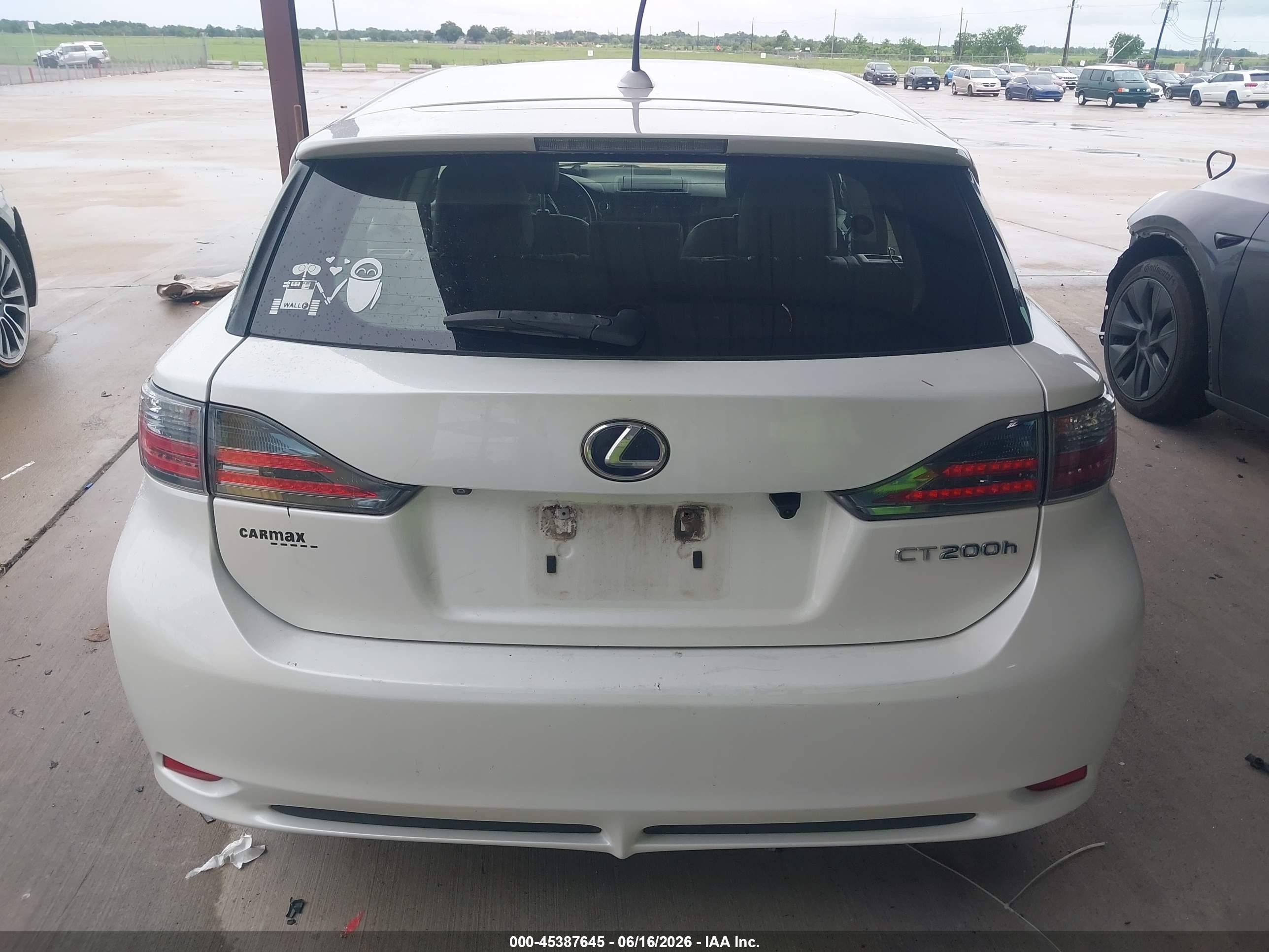 2013 Lexus Ct 200h   White vin: JTHKD5BH4D2144365