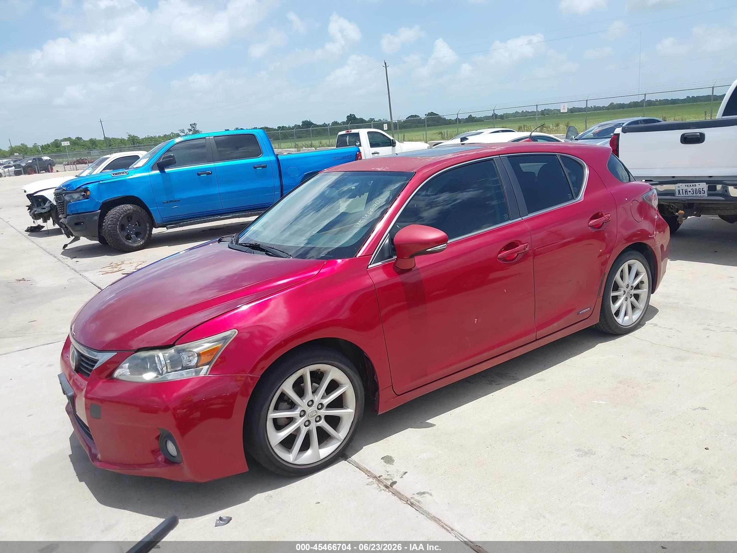 2013 Lexus Ct 200h   Red vin: JTHKD5BH4D2166446