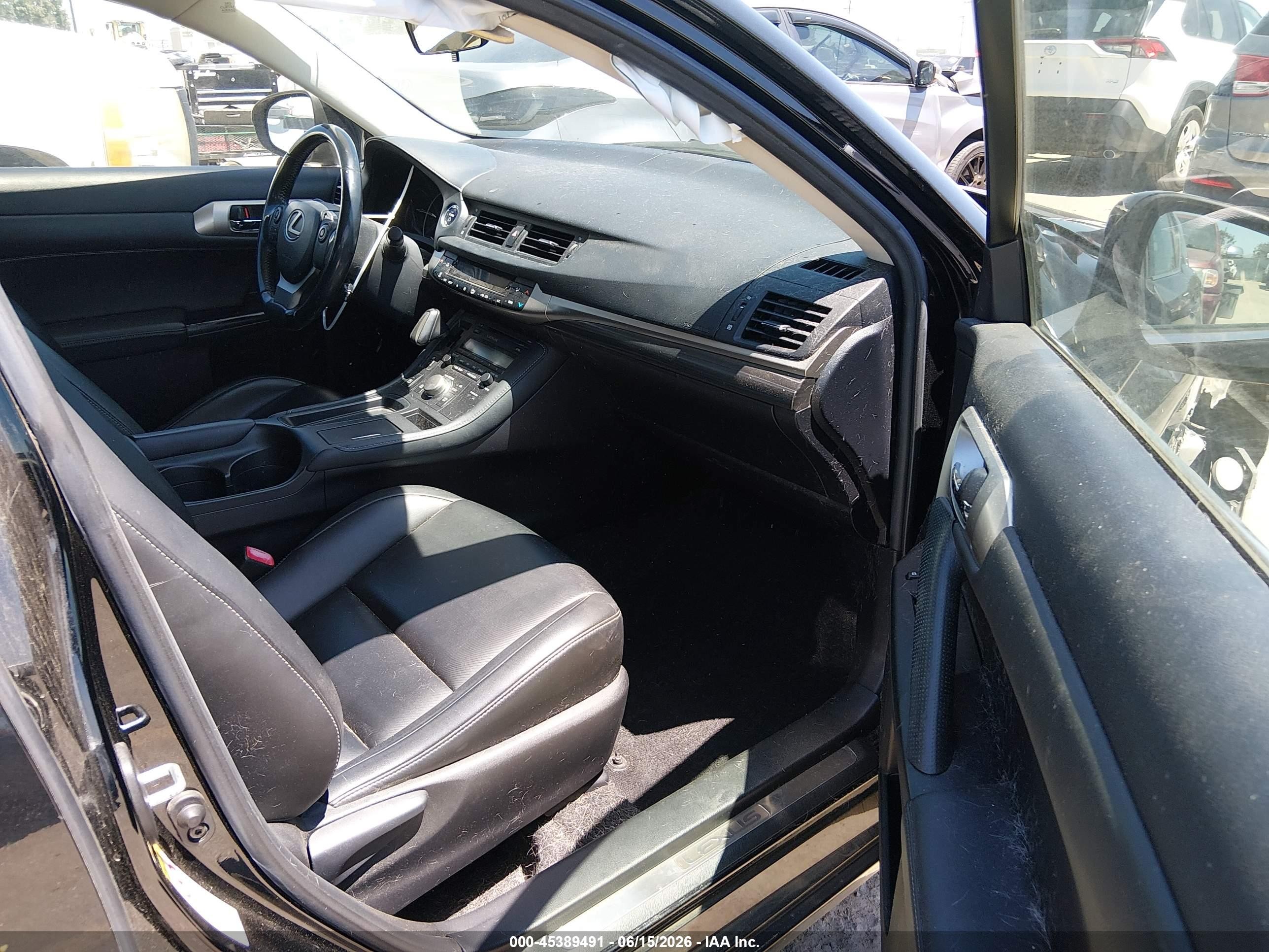 2014 Lexus Ct 200h   Black vin: JTHKD5BH4E2175102