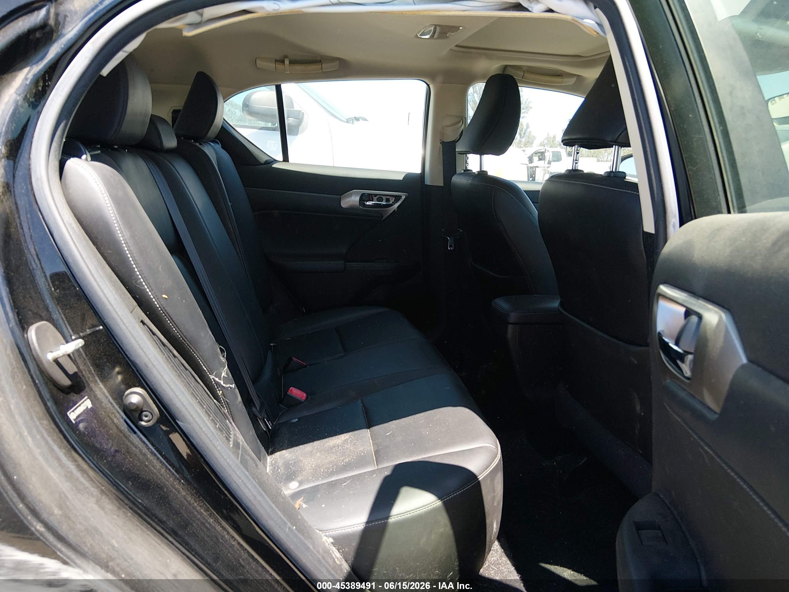2014 Lexus Ct 200h   Black vin: JTHKD5BH4E2175102