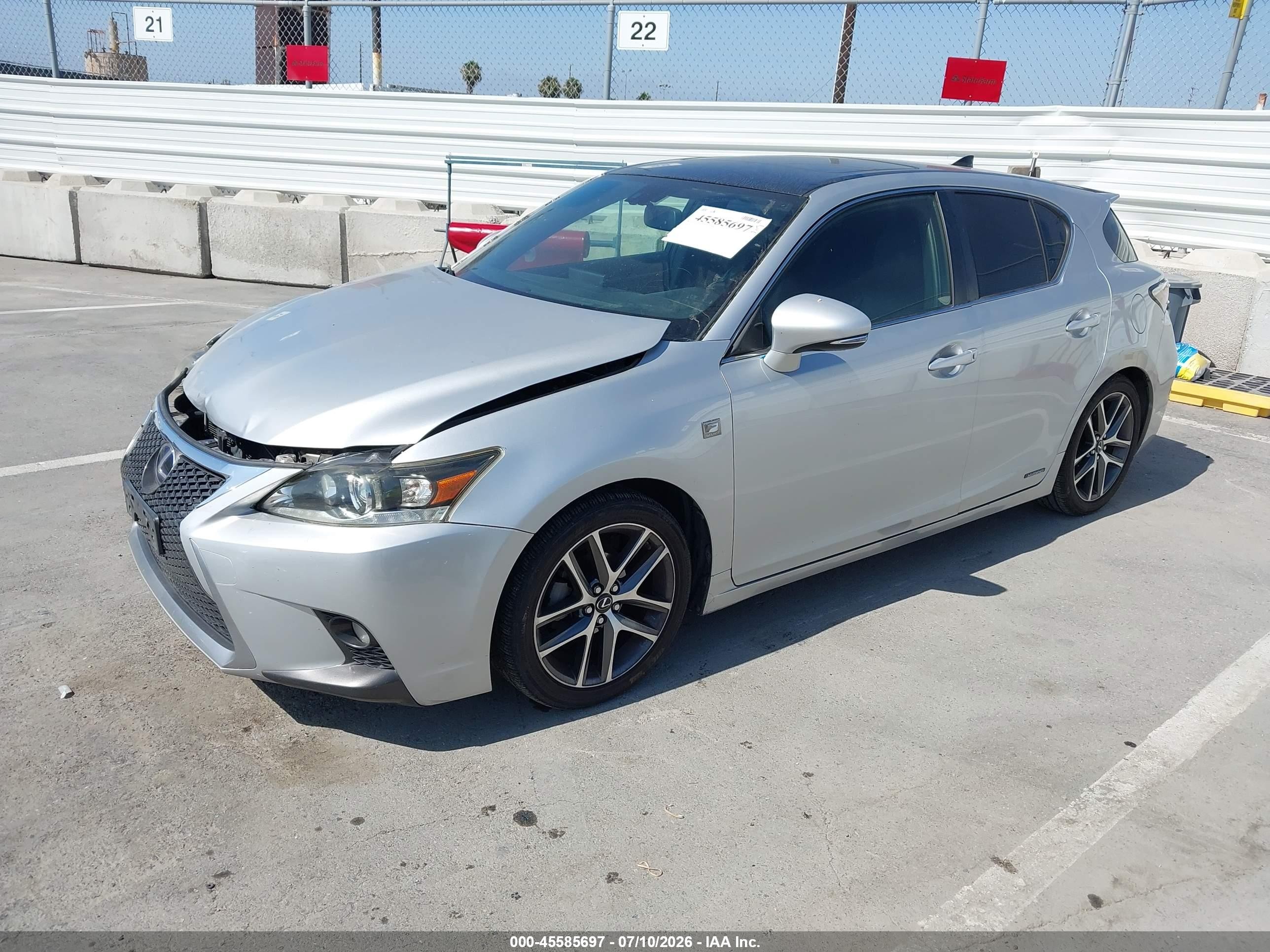 2014 Lexus Ct 200h Silver vin: JTHKD5BH4E2183779