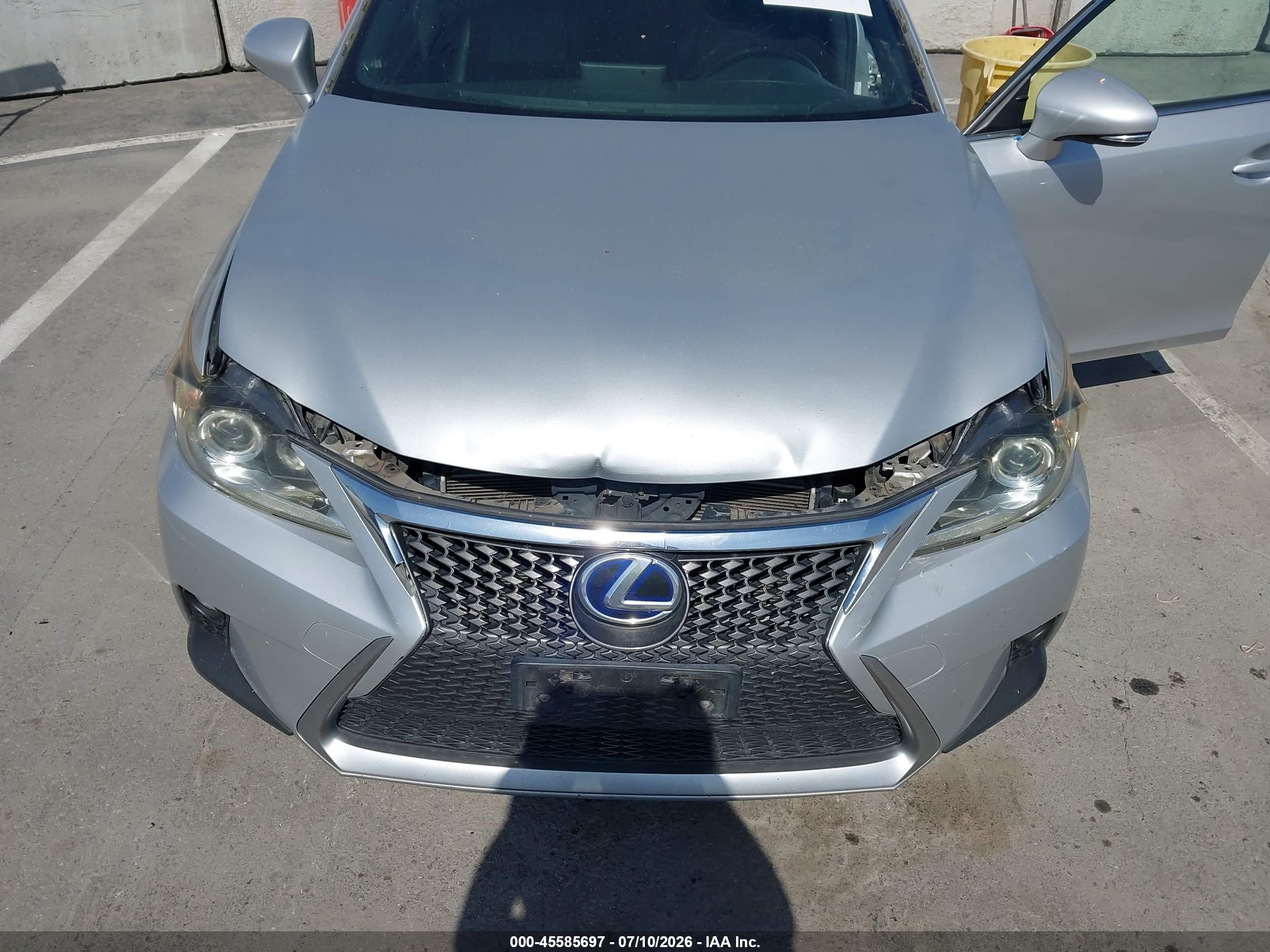 2014 Lexus Ct 200h Silver vin: JTHKD5BH4E2183779