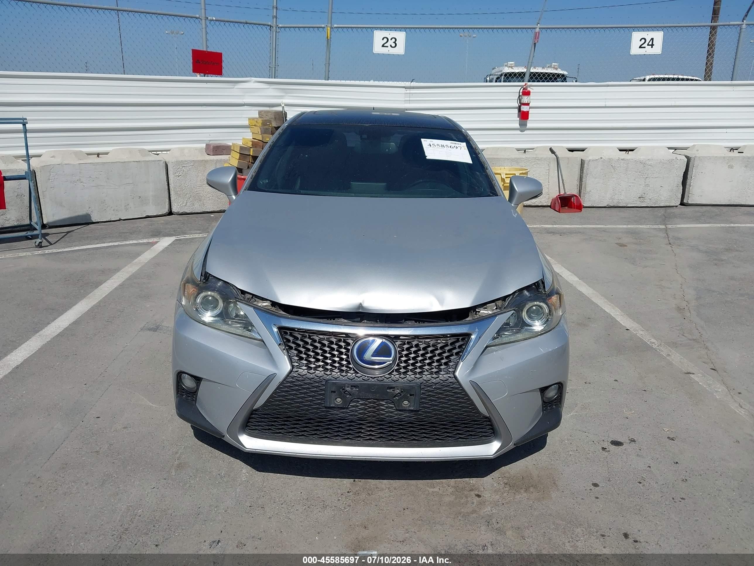 2014 Lexus Ct 200h Silver vin: JTHKD5BH4E2183779