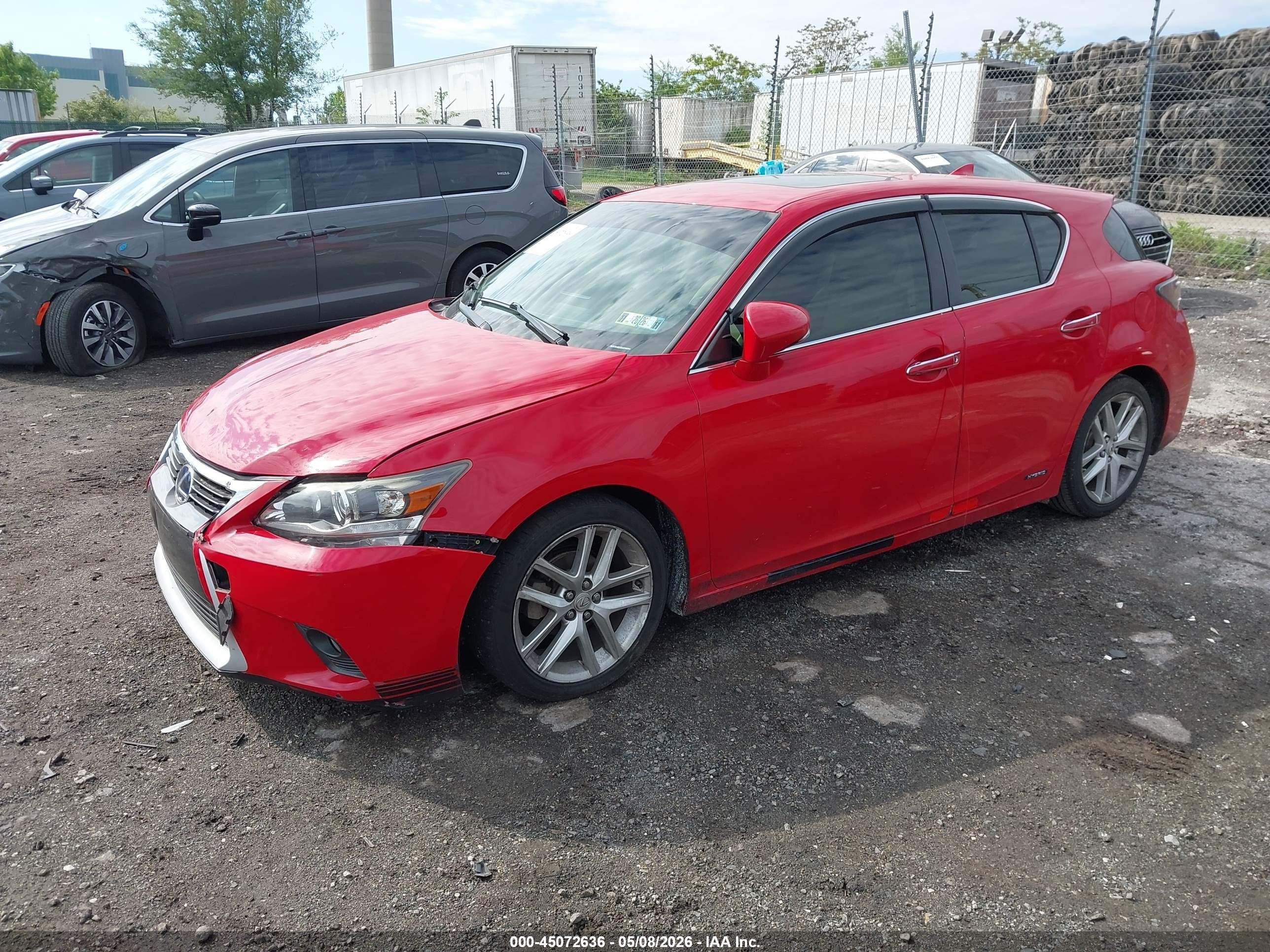 2014 Lexus Ct 200h   Red vin: JTHKD5BH4E2194331