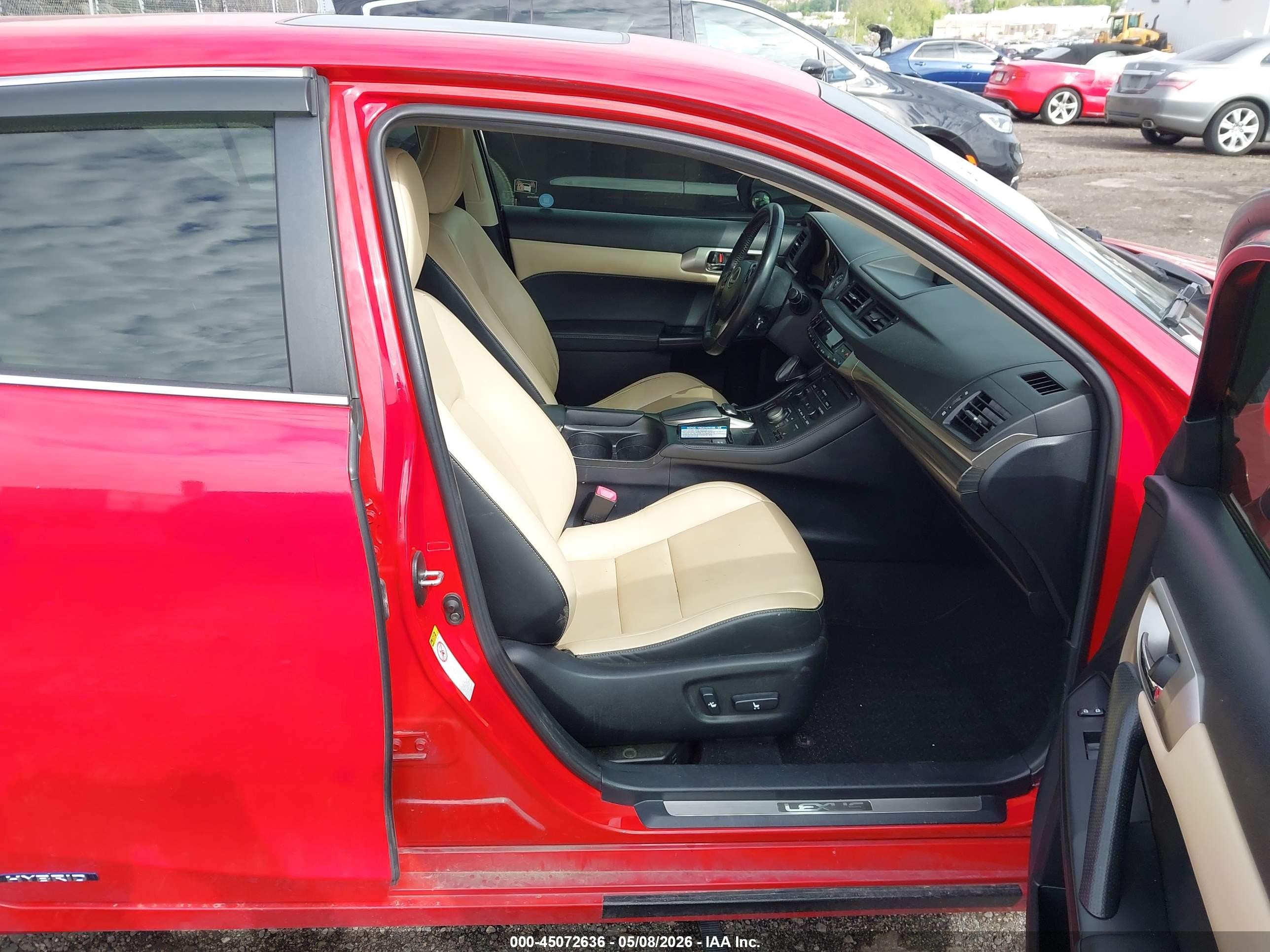 2014 Lexus Ct 200h   Red vin: JTHKD5BH4E2194331