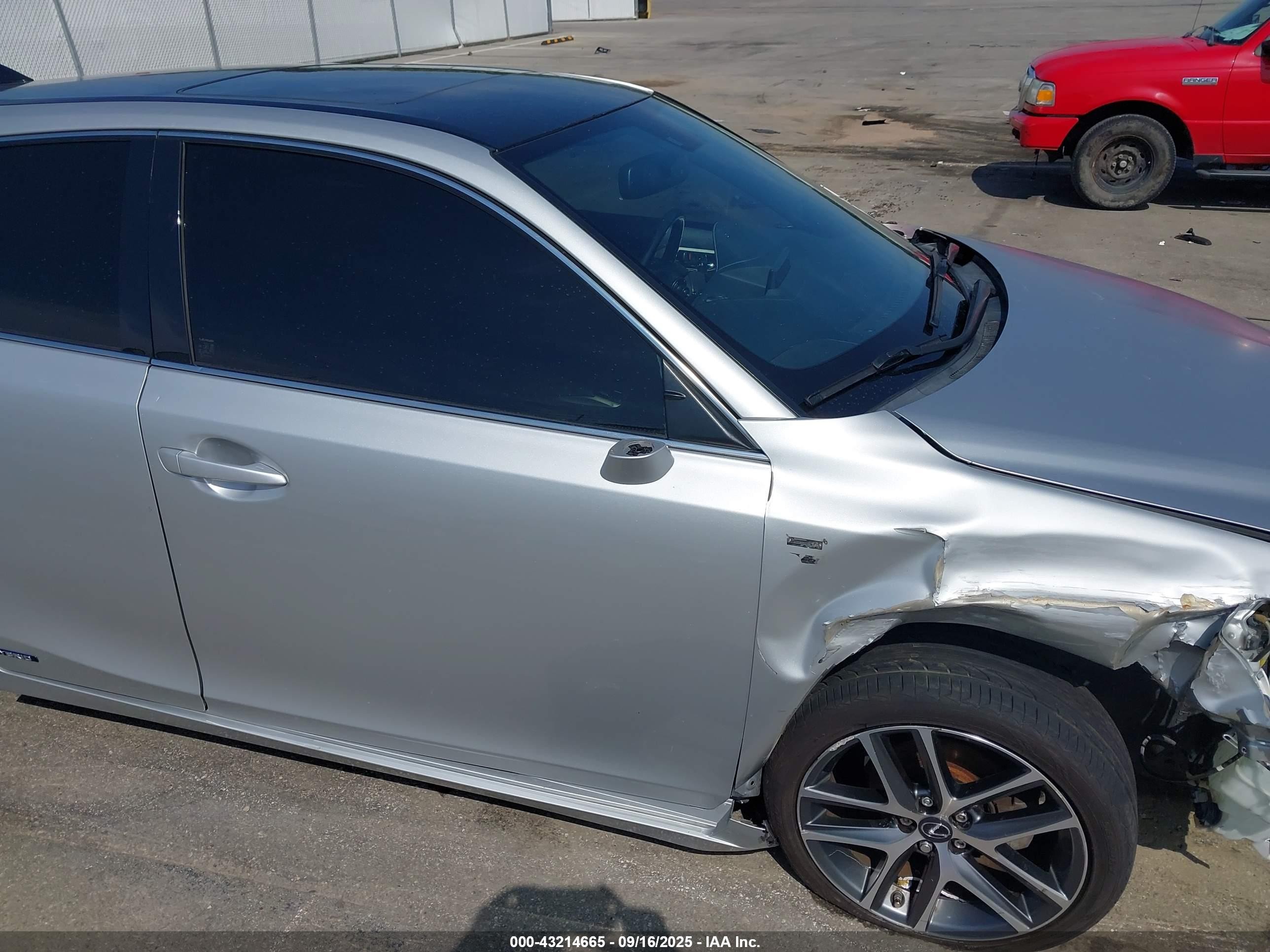 2015 Lexus Ct 200h   Silver vin: JTHKD5BH4F2223148