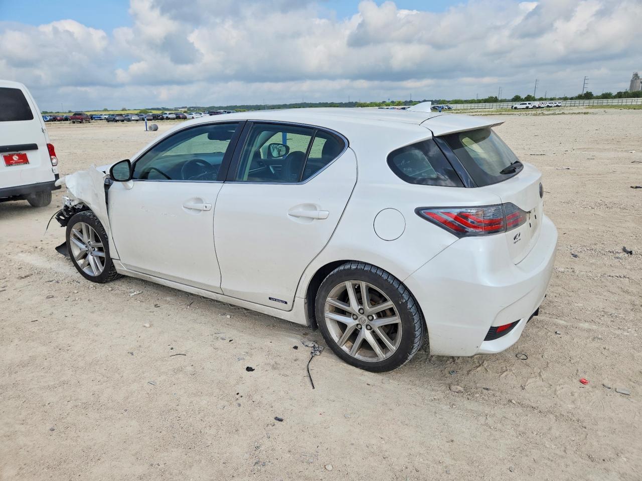 2015 Lexus Ct 200 White vin: JTHKD5BH4F2225627