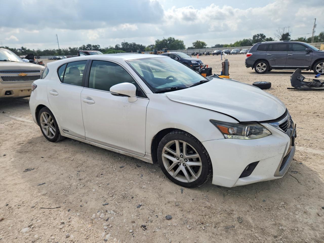 2015 Lexus Ct 200 White vin: JTHKD5BH4F2225627
