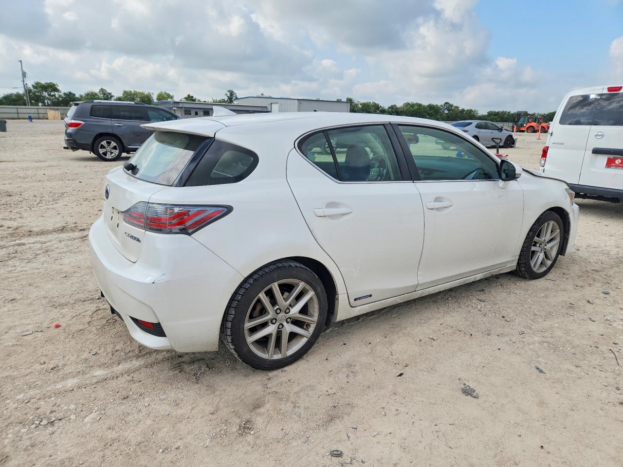 2015 Lexus Ct 200 White vin: JTHKD5BH4F2225627