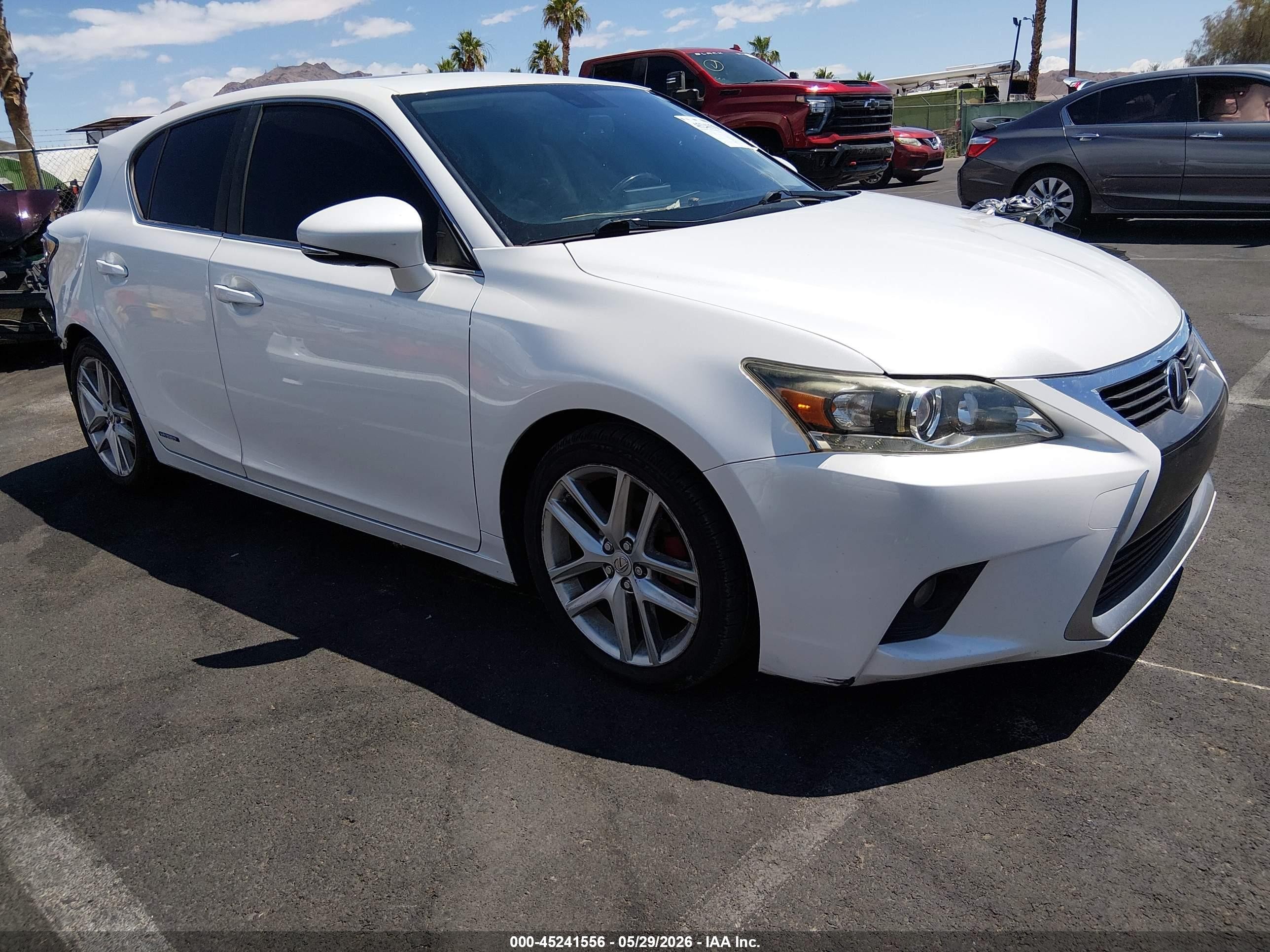 2015 Lexus Ct 200h   White vin: JTHKD5BH4F2248521