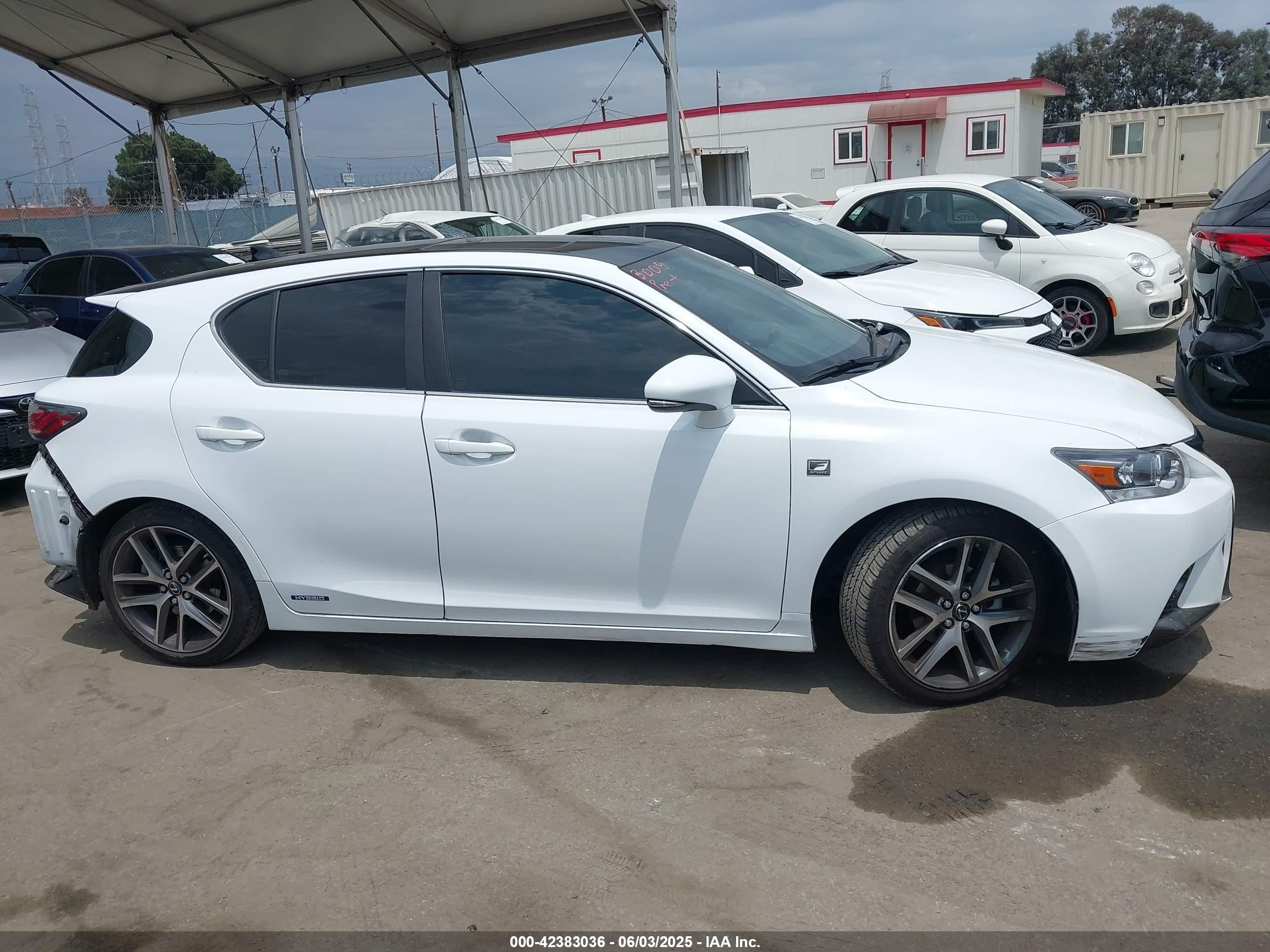 2017 Lexus Ct 200h   White vin: JTHKD5BH4H2283160