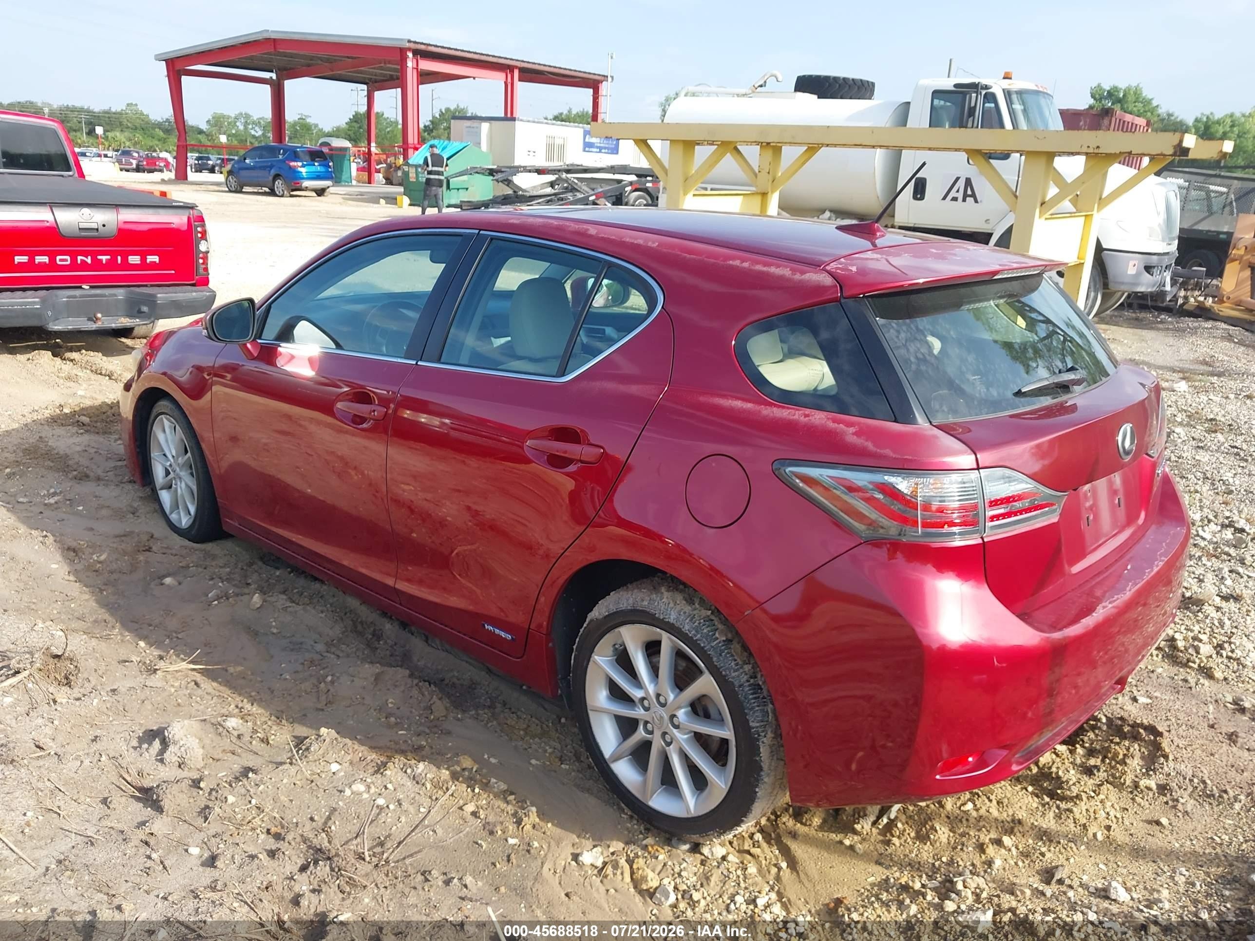 2011 Lexus Ct 200h Premium Burgundy vin: JTHKD5BH5B2002765