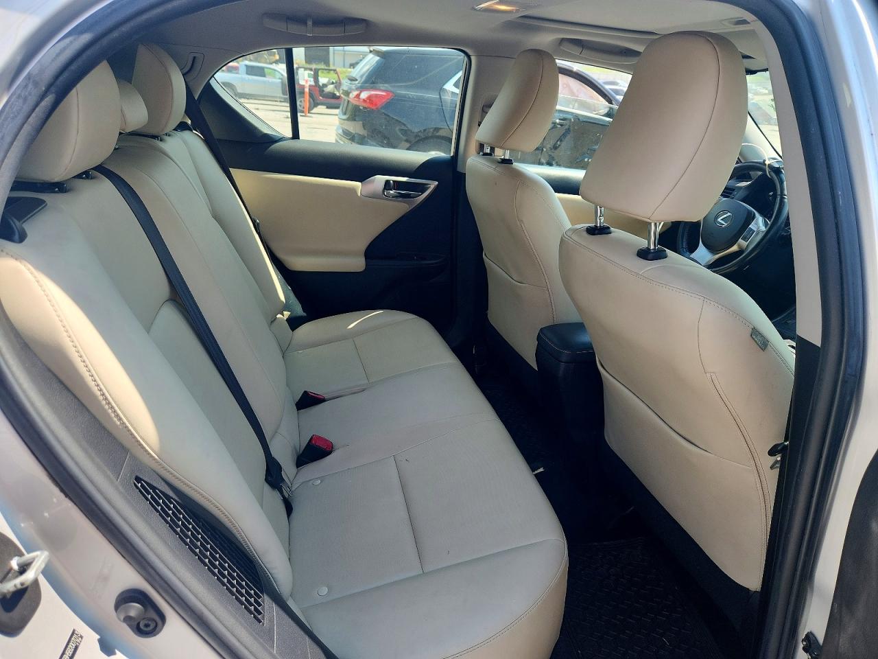 2011 Lexus Ct 200 Серебряный vin: JTHKD5BH5B2007013