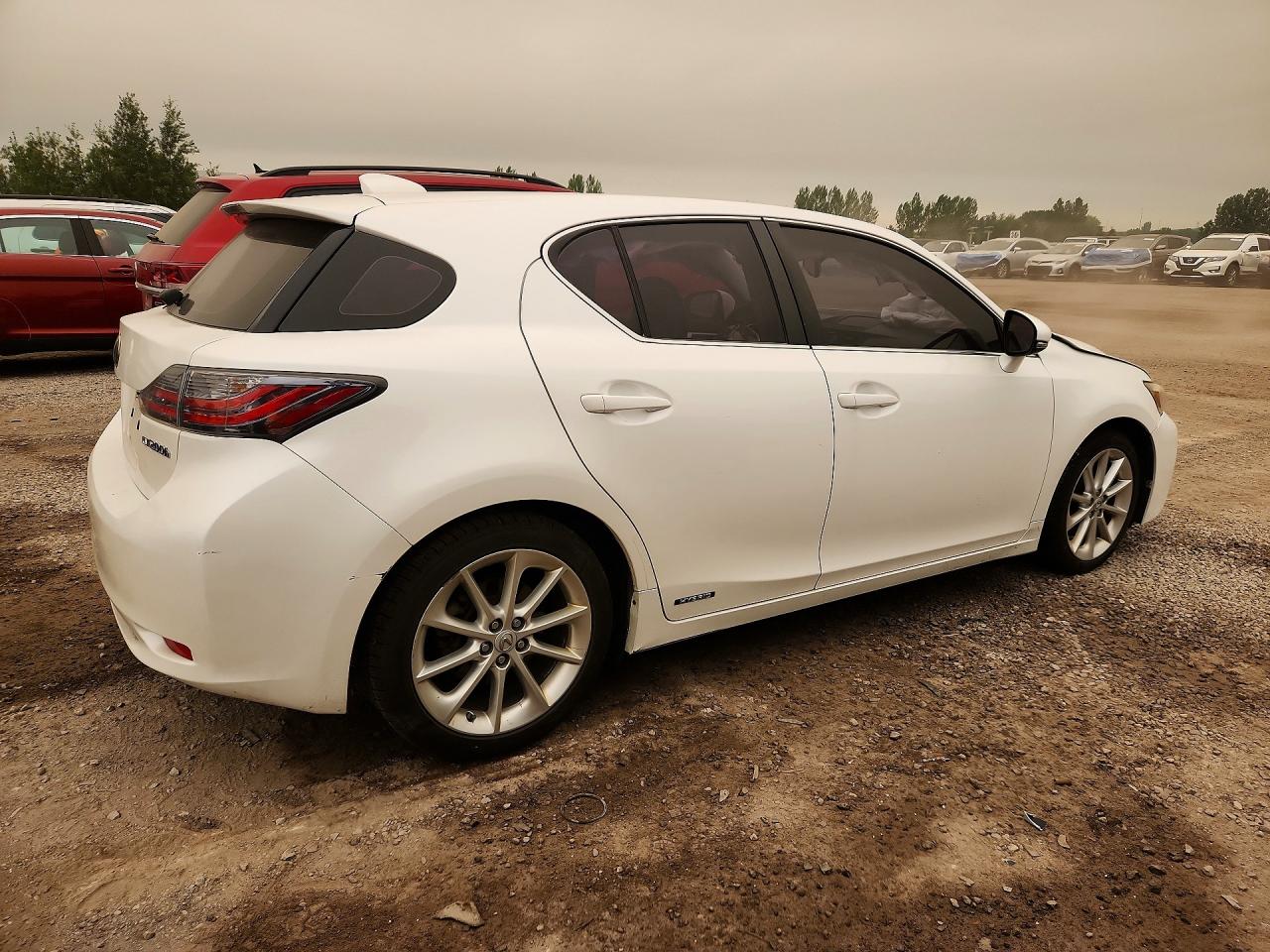 2011 Lexus Ct 200 White vin: JTHKD5BH5B2007237
