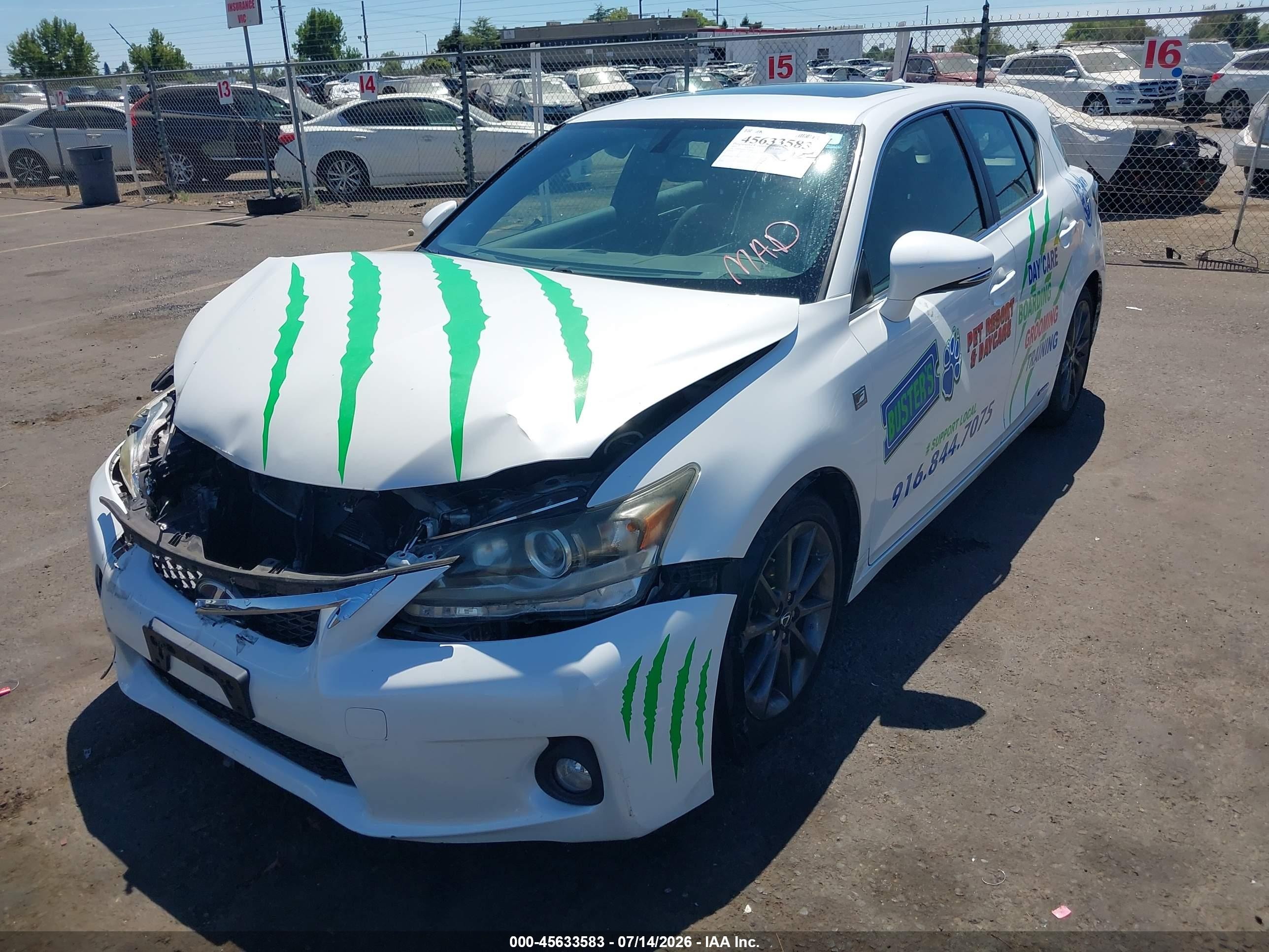2012 Lexus Ct 200h Premium White vin: JTHKD5BH5C2092842