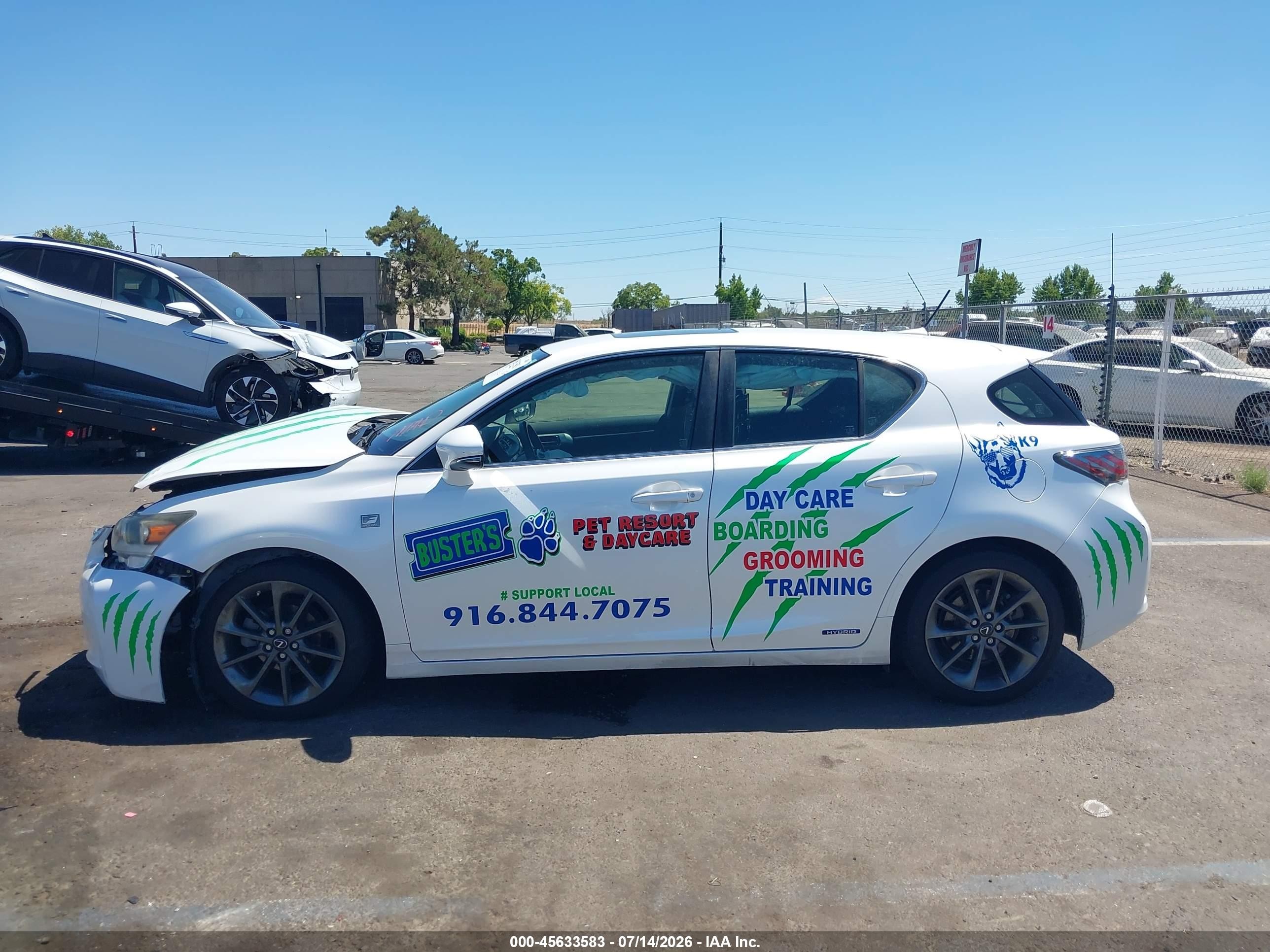 2012 Lexus Ct 200h Premium White vin: JTHKD5BH5C2092842