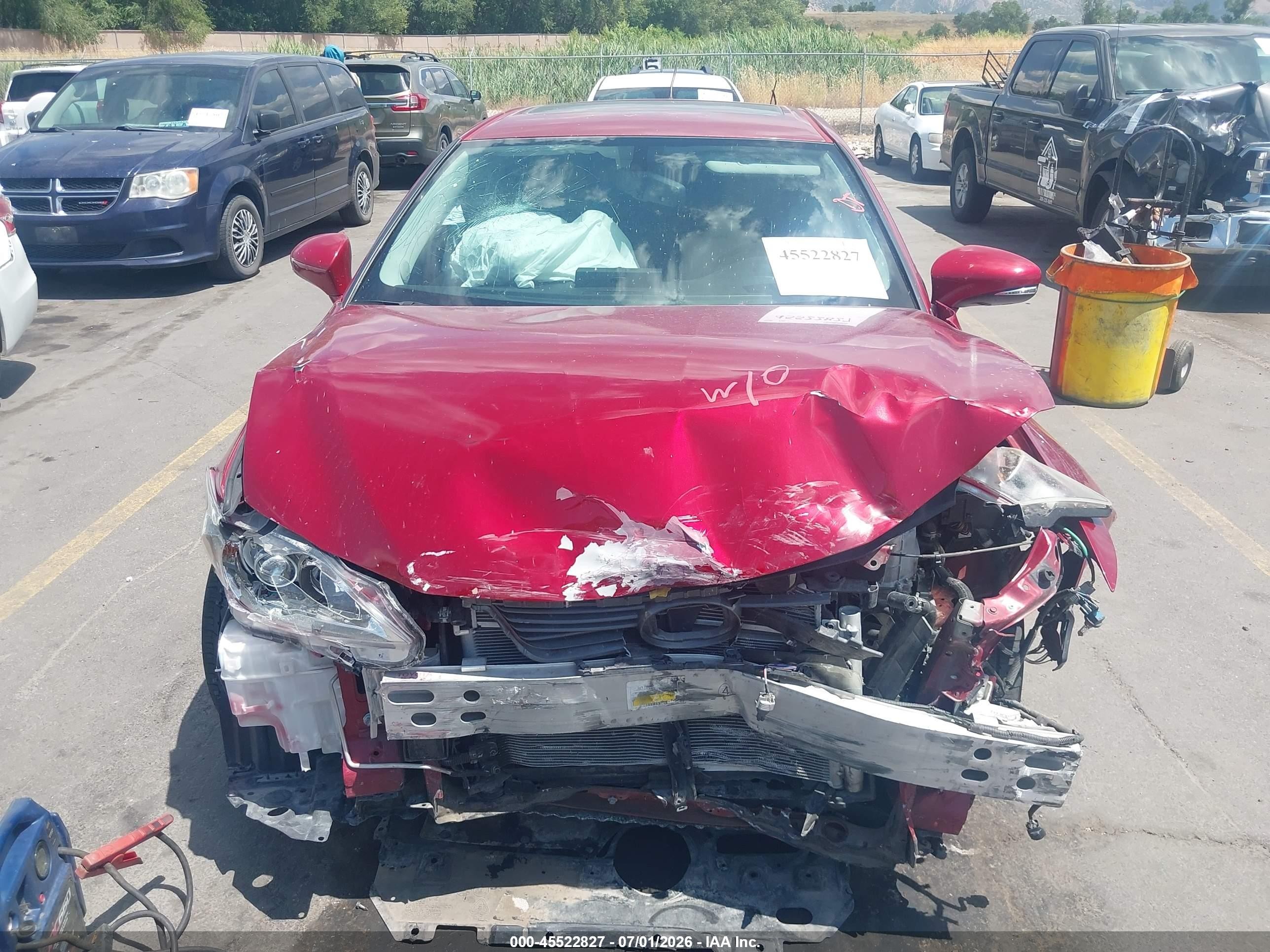 2012 Lexus Ct 200h Premium Red vin: JTHKD5BH5C2109476