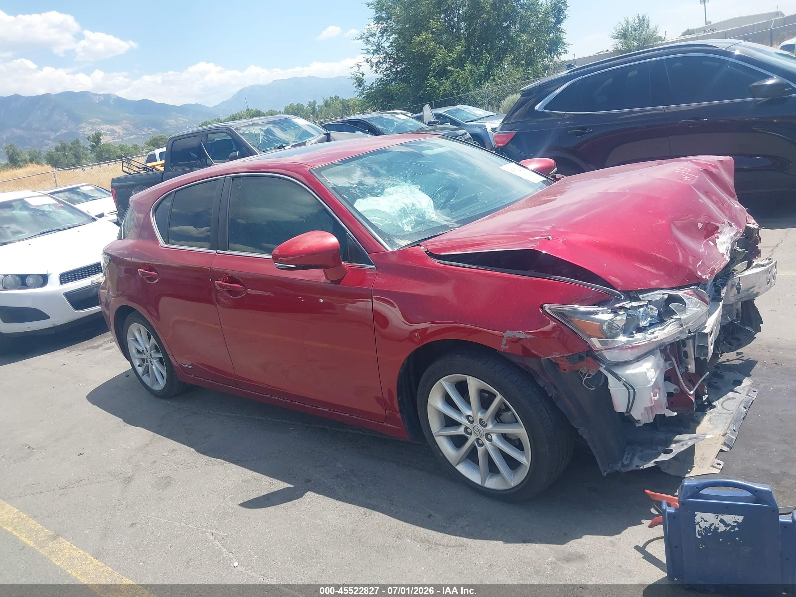 2012 Lexus Ct 200h Premium Red vin: JTHKD5BH5C2109476