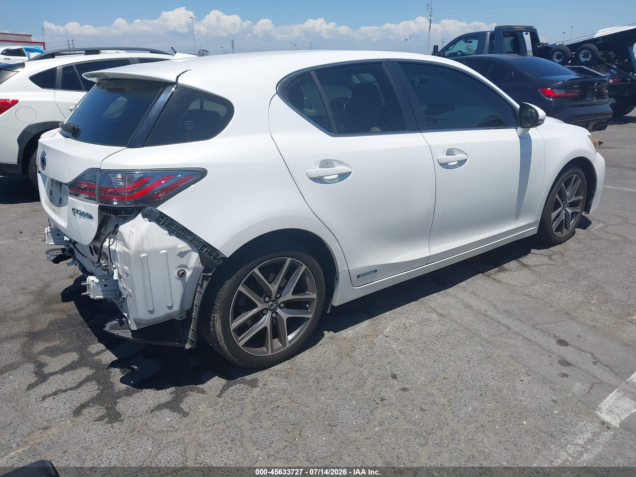 2012 Lexus Ct 200h Premium White vin: JTHKD5BH5C2116296