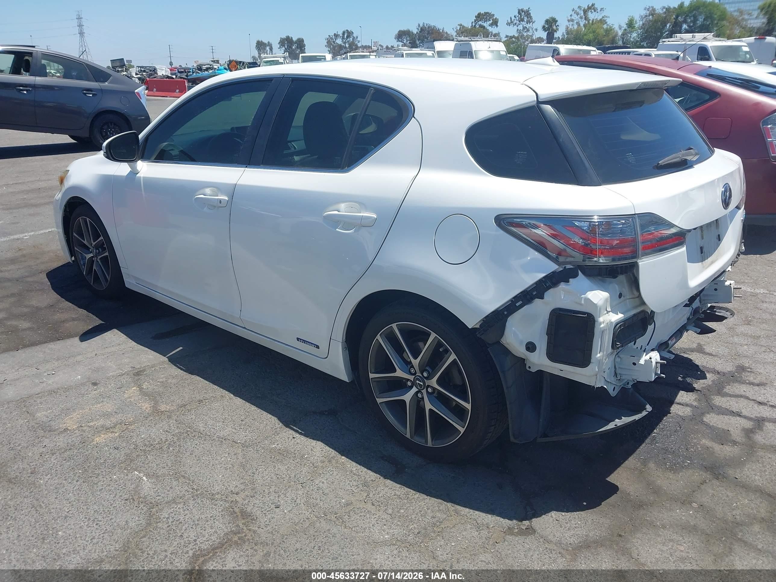 2012 Lexus Ct 200h Premium White vin: JTHKD5BH5C2116296
