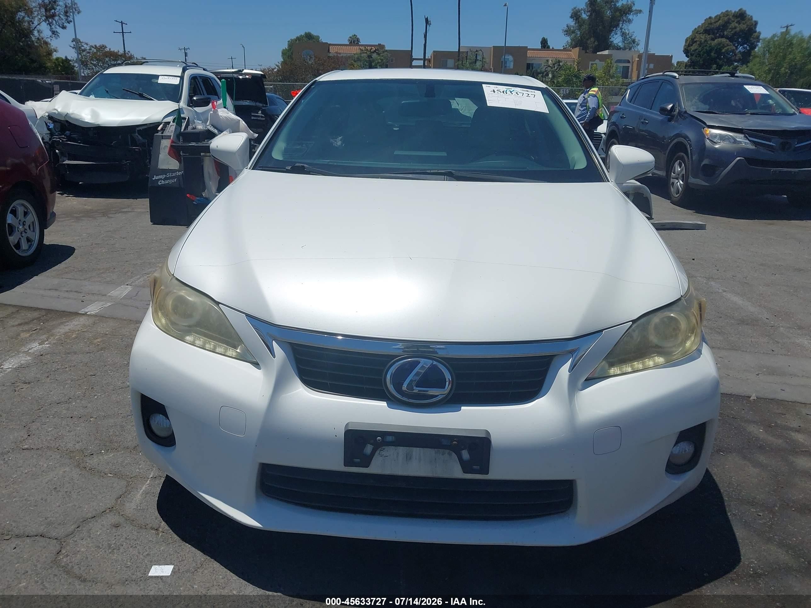2012 Lexus Ct 200h Premium White vin: JTHKD5BH5C2116296