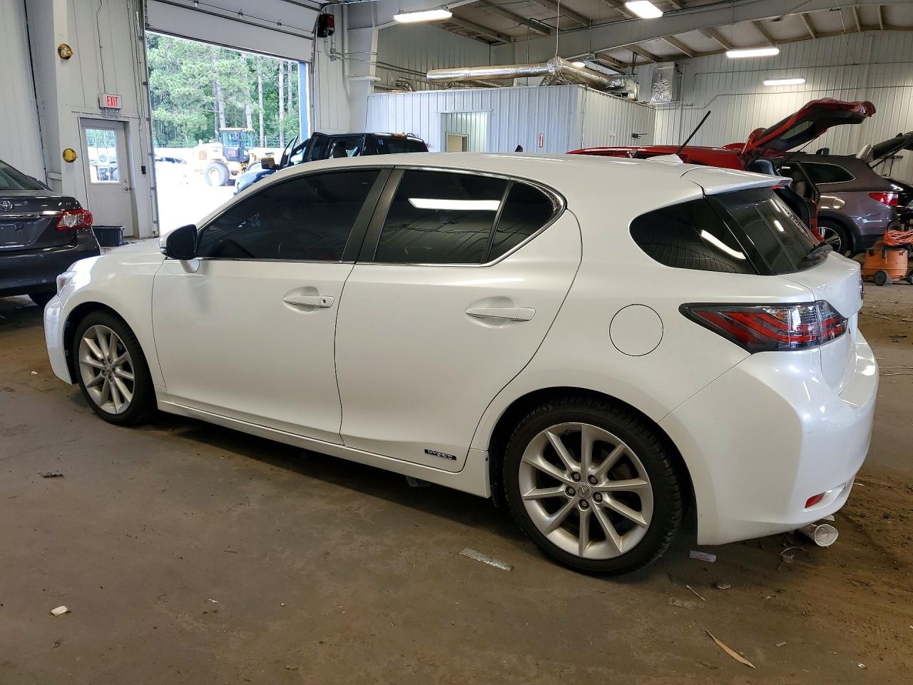 2012 Lexus Ct 200 White vin: JTHKD5BH5C2120106
