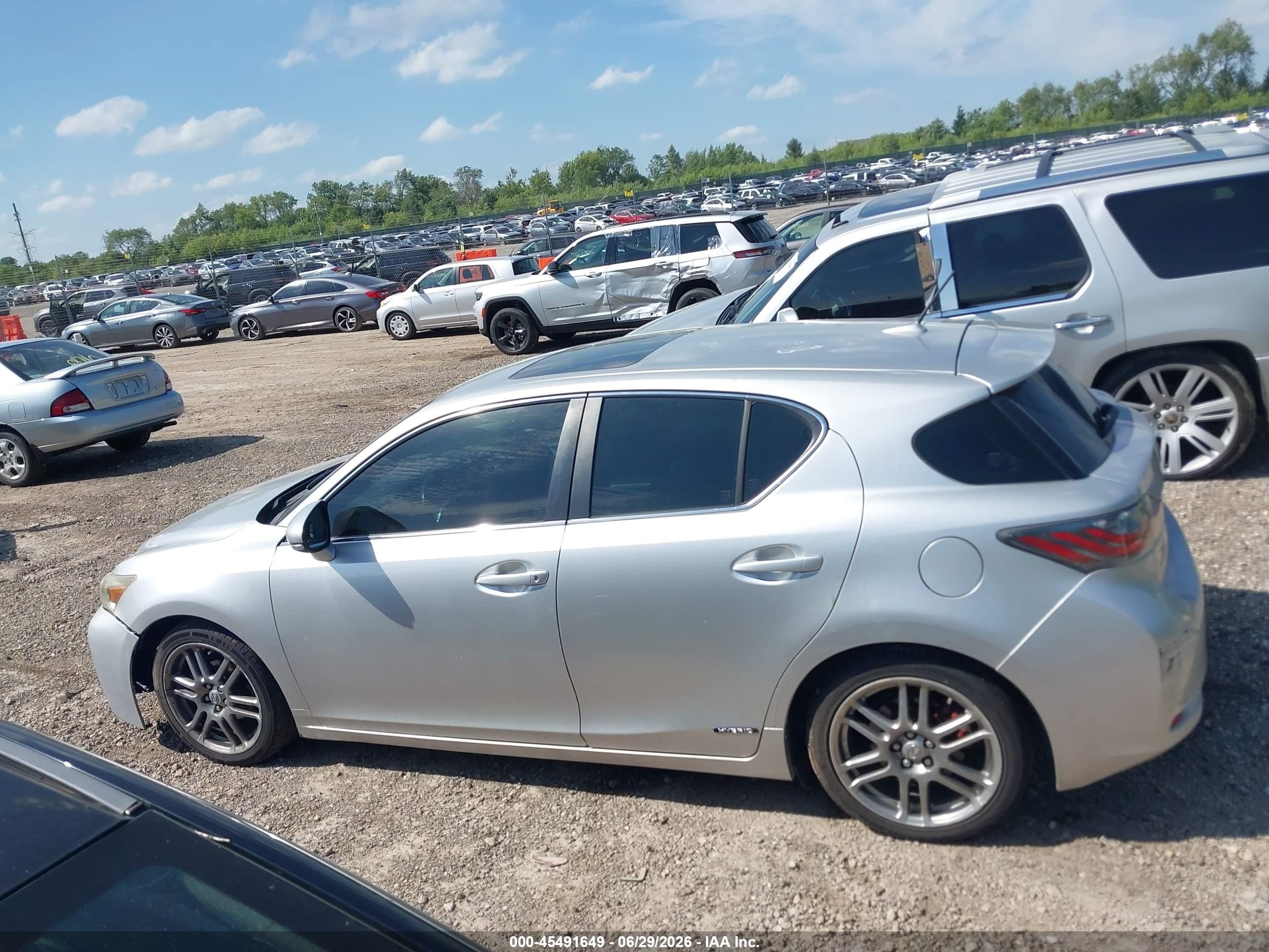 2013 Lexus Ct 200h   Silver vin: JTHKD5BH5D2131110