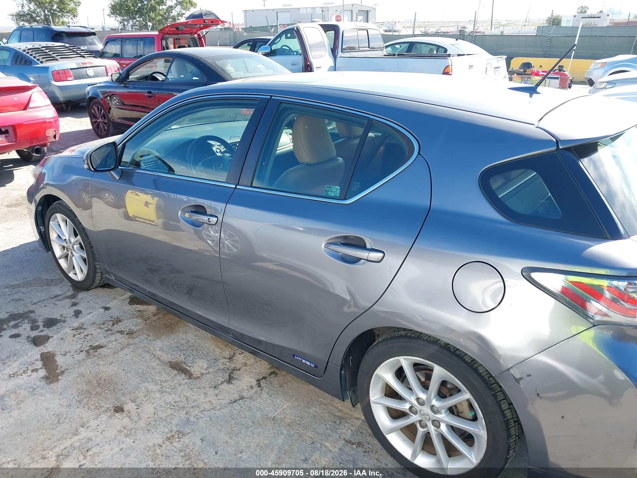 2013 Lexus Ct 200h   Gray vin: JTHKD5BH5D2133276